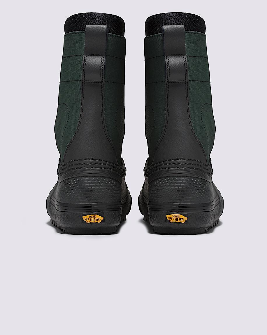 MTE Standard Snow Boot in Dark Grey / Black| Vans US Product Image