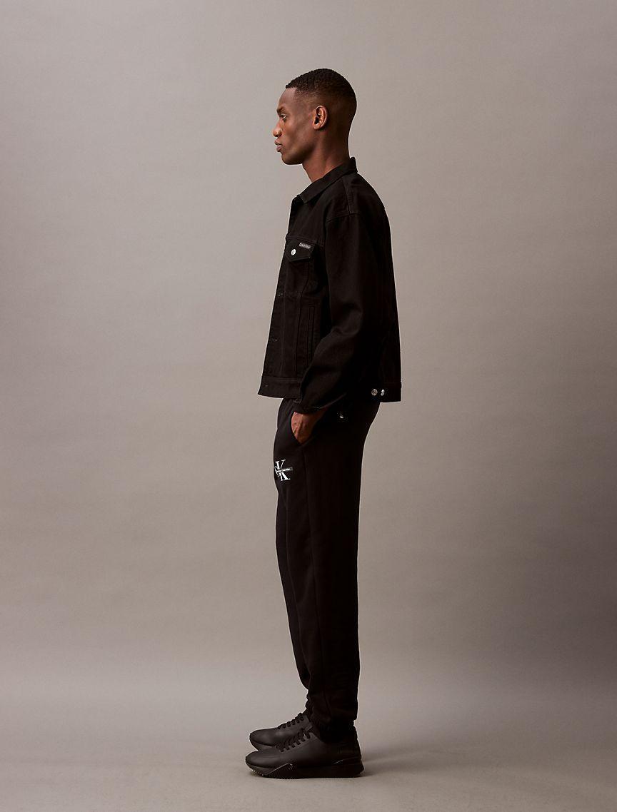 Archive Logo Fleece Jogger Product Image