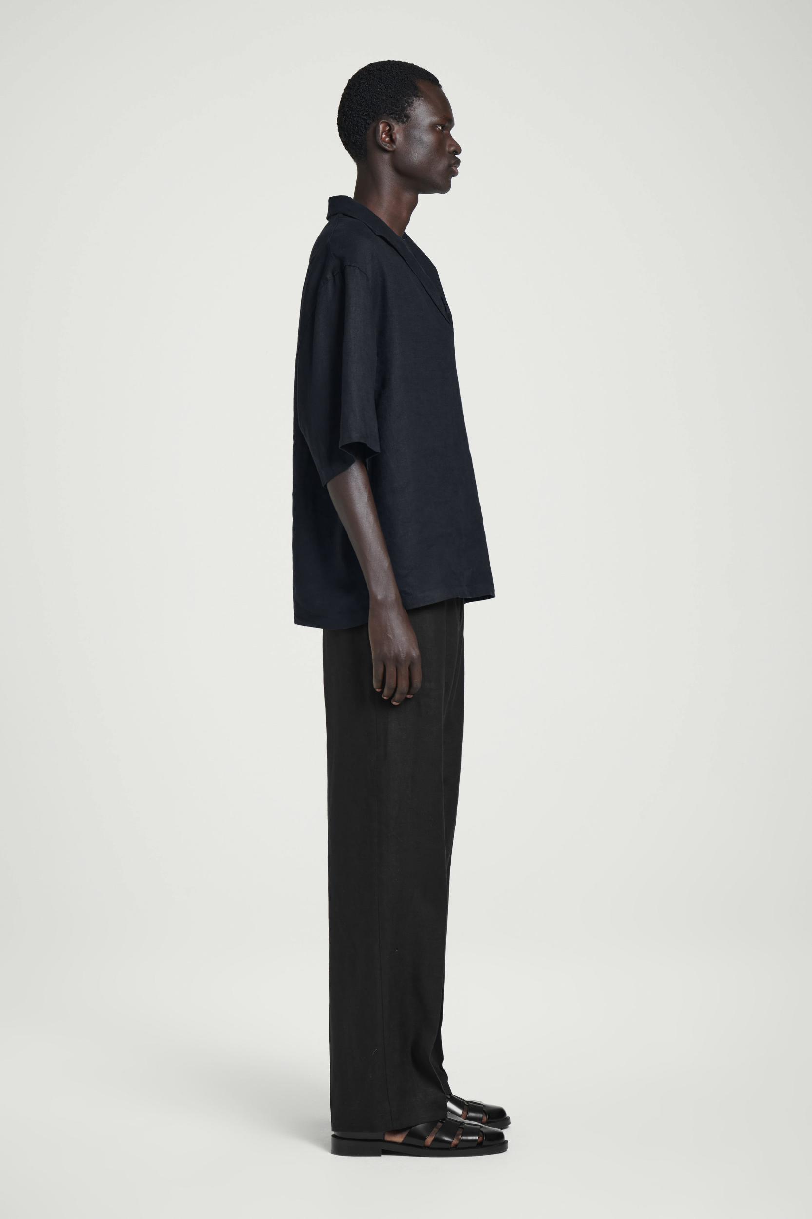 OPEN-COLLAR LINEN SHIRT Product Image