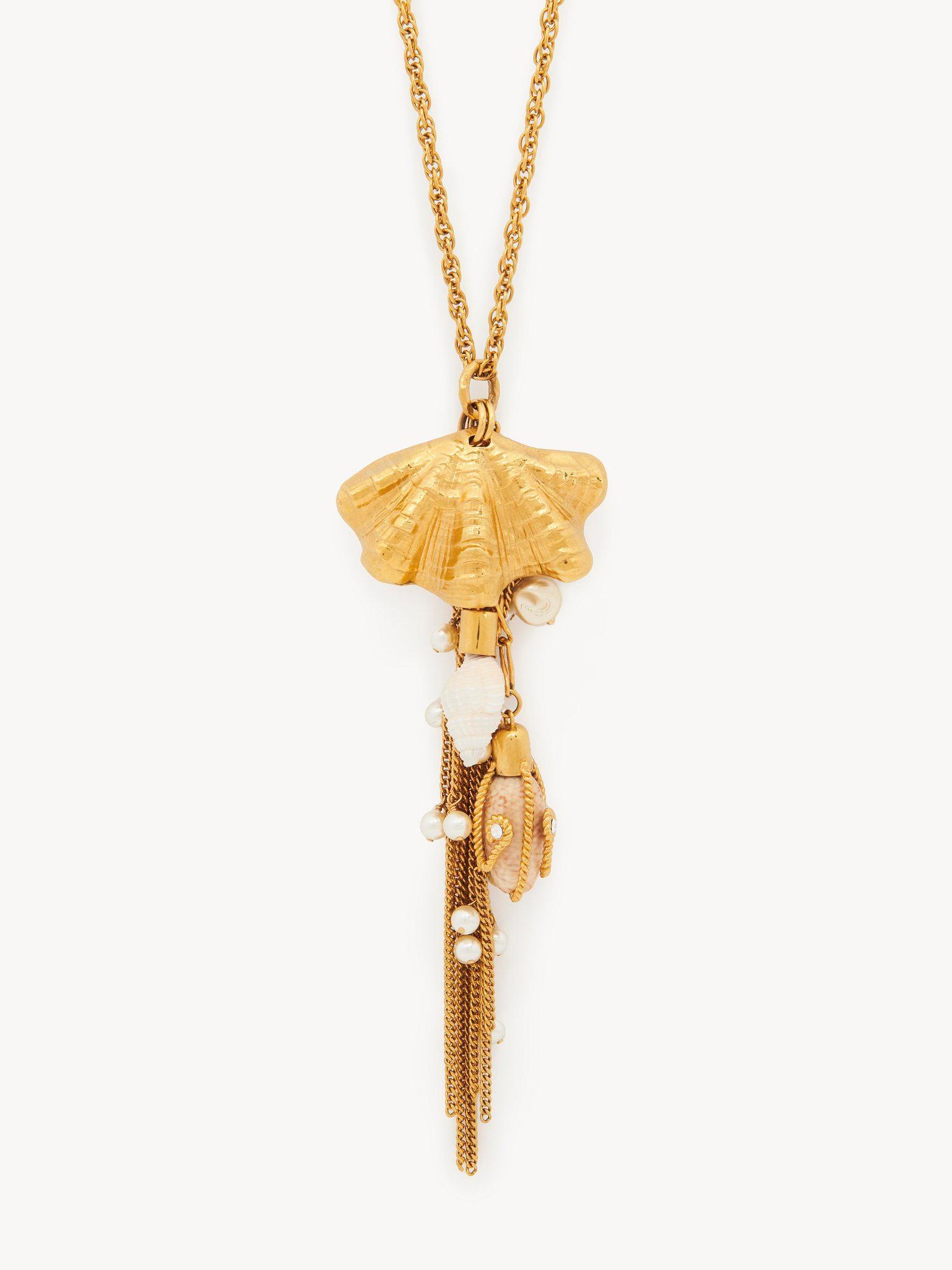 The Chloé Shells pendant necklace Product Image