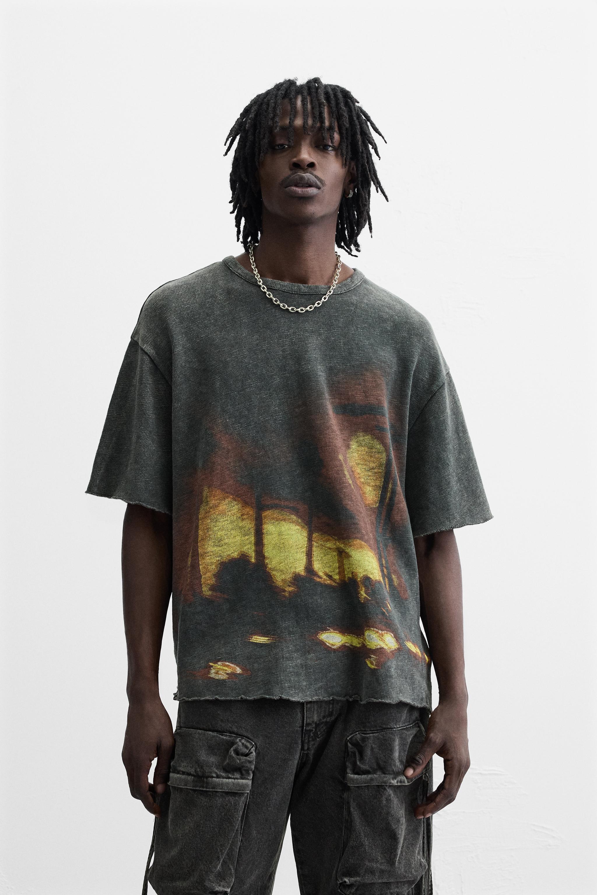 PRINTED KNIT T-SHIRT Product Image