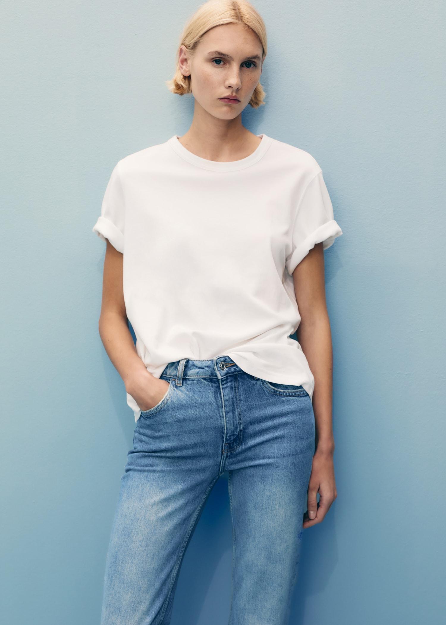 Fiona flared mid-rise jeans - Women | MANGO USA Product Image