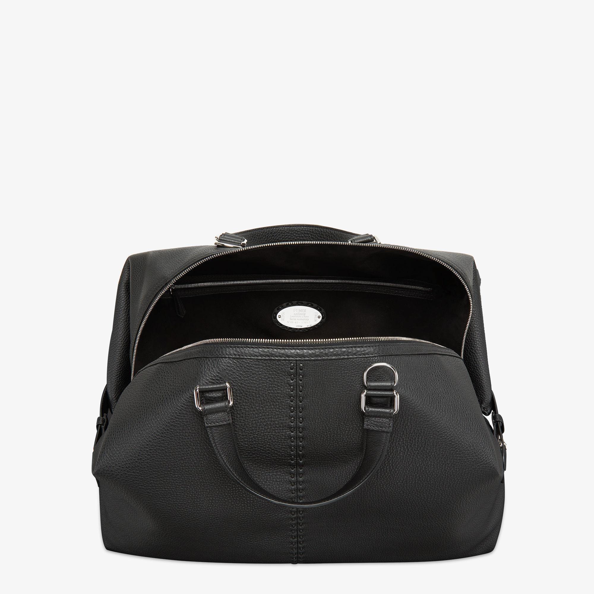 Selleria Fendi Siesta LargeBlack Selleria bag with 568 hand-sewn topstitches Product Image