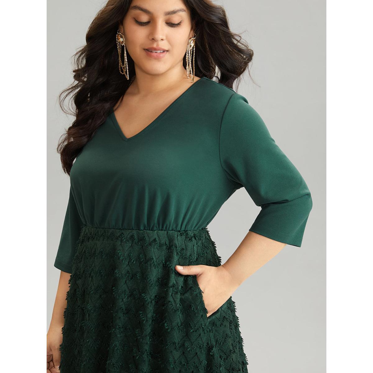 Plus Size Plain Texture Mesh Patchwork Elastic Waist Dress DarkGreen Women Glamour Texture V-neck Elbow-length sleeve Curvy Midi Dress BloomChic 22-24/3X Product Image