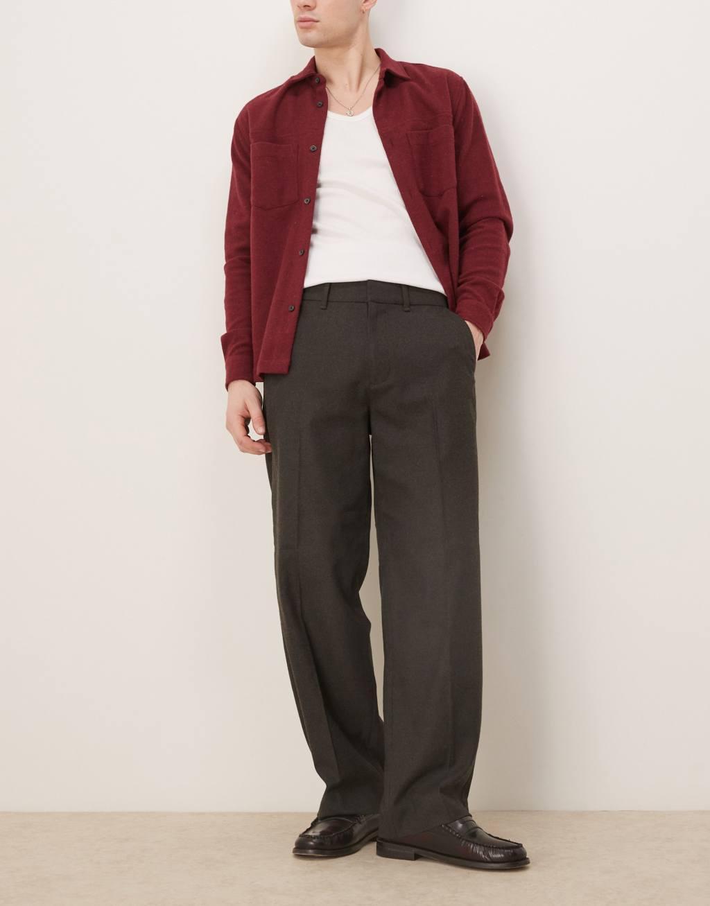 Abercrombie & Fitch baggy pants in black Product Image