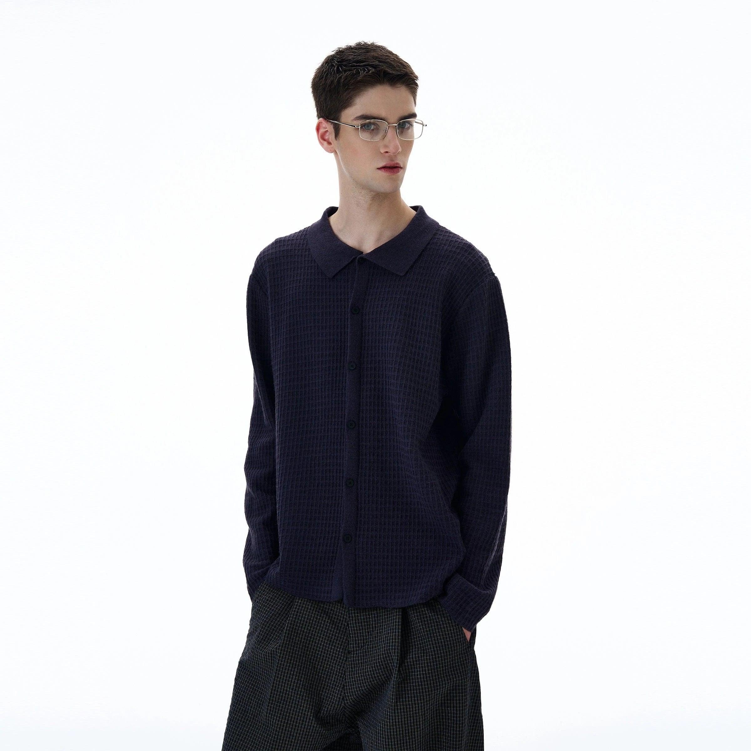 RT No. 20001 POLO COLLAR BUTTON-UP SWEATER Product Image
