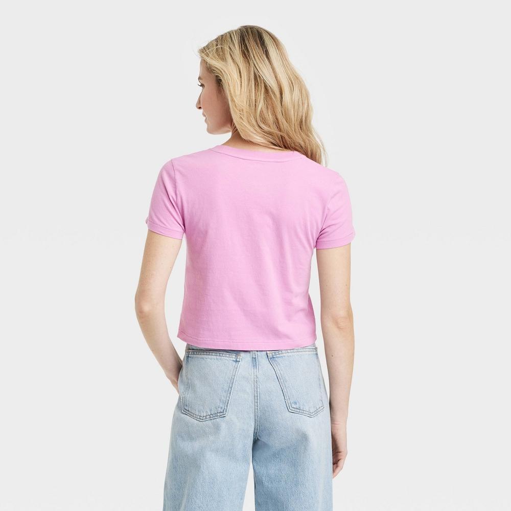Womens Shrunken Short Sleeve T-Shirt - Universal Thread XS Product Image