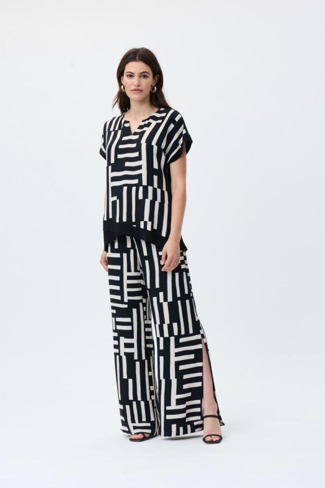 Black/Beige Block Top Product Image
