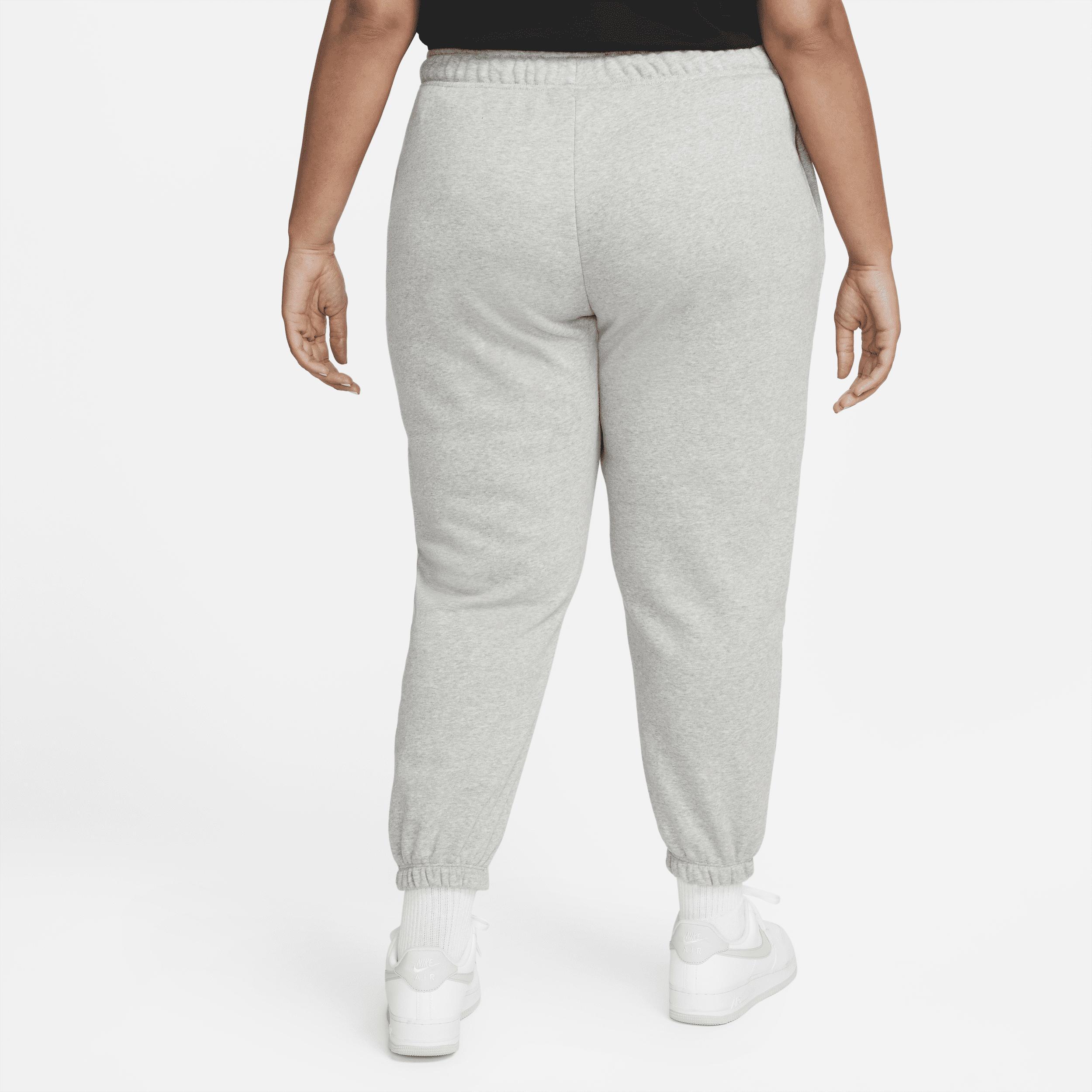 Women's Nike Sportswear Club Fleece Mid-Rise Oversized Sweatpants (Plus Size) Product Image