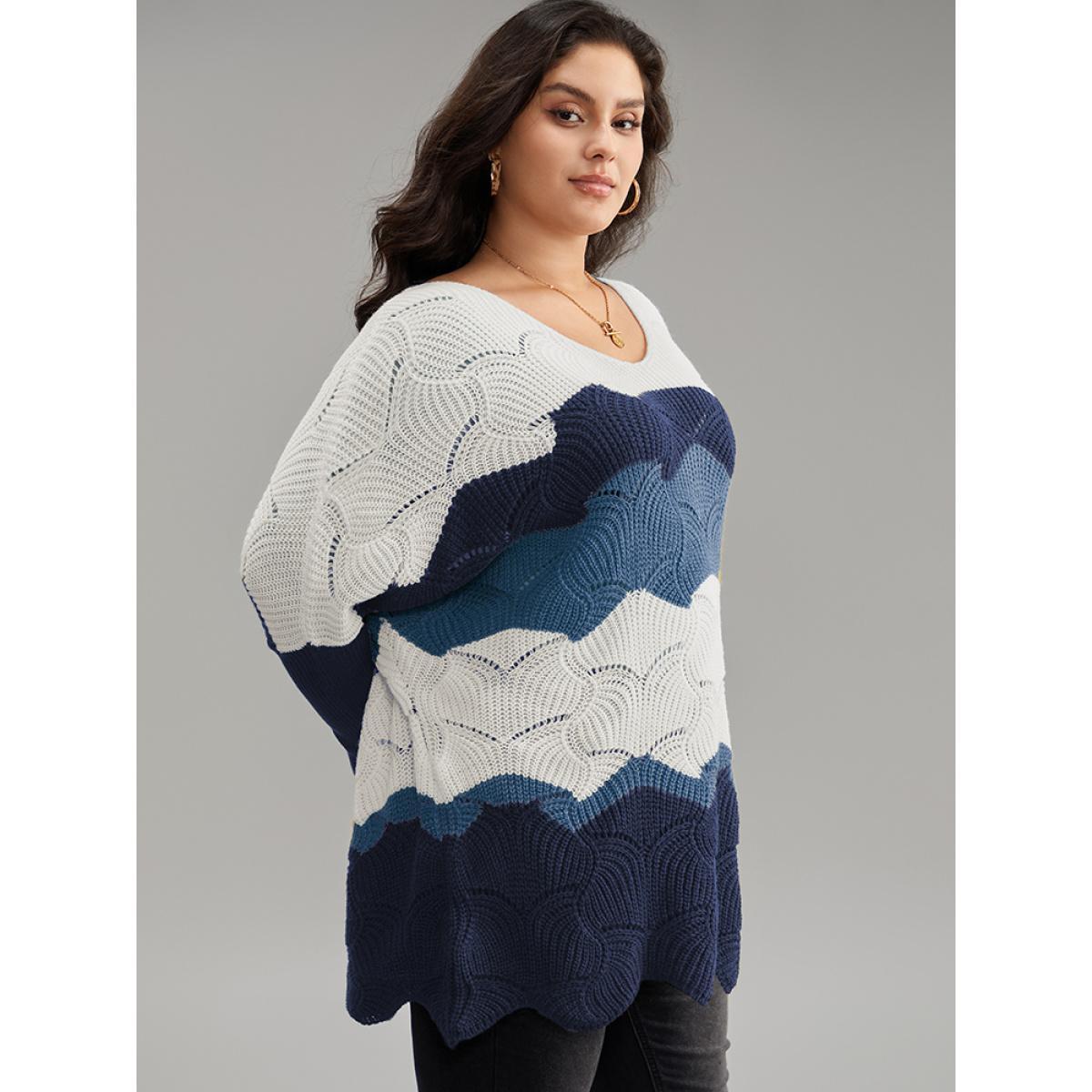Plus Size Contrast Cut Out Batwing Sleeve Pullover Midnight Women Casual Loose Long Sleeve V-neck Everyday Pullovers BloomChic 22-24/3X Product Image