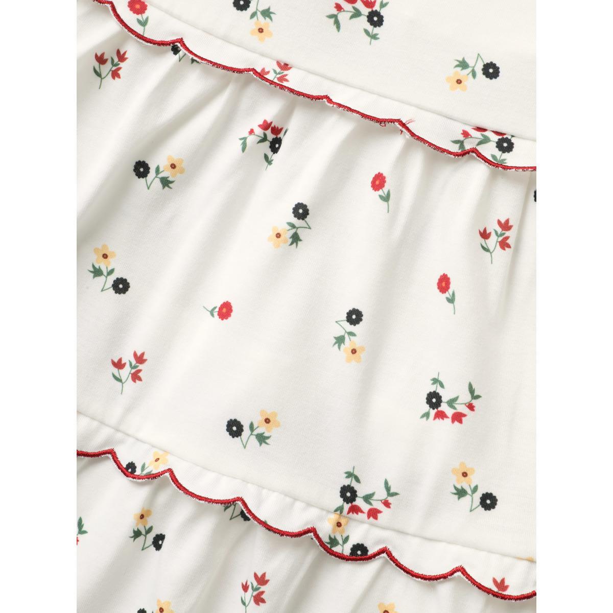 Plus Size Ditsy Floral Tiered Hem Scalloped Trim Cami Top Women Originalwhite Elegant Contrast Non Everyday Tank Tops Camis BloomChic 22-24/3X Product Image