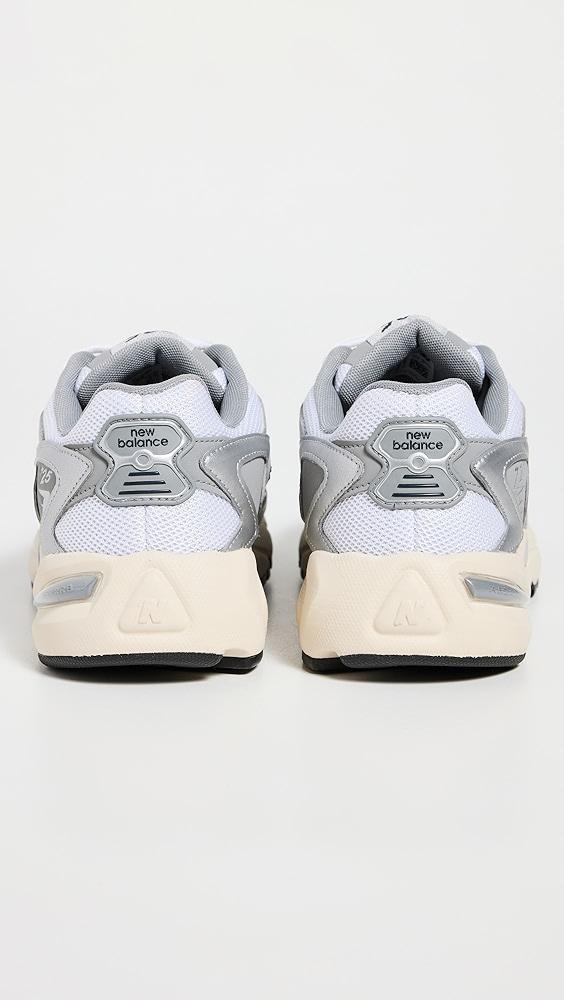 New Balance 725 Unisex Sneakers White/Grey M 12 Product Image