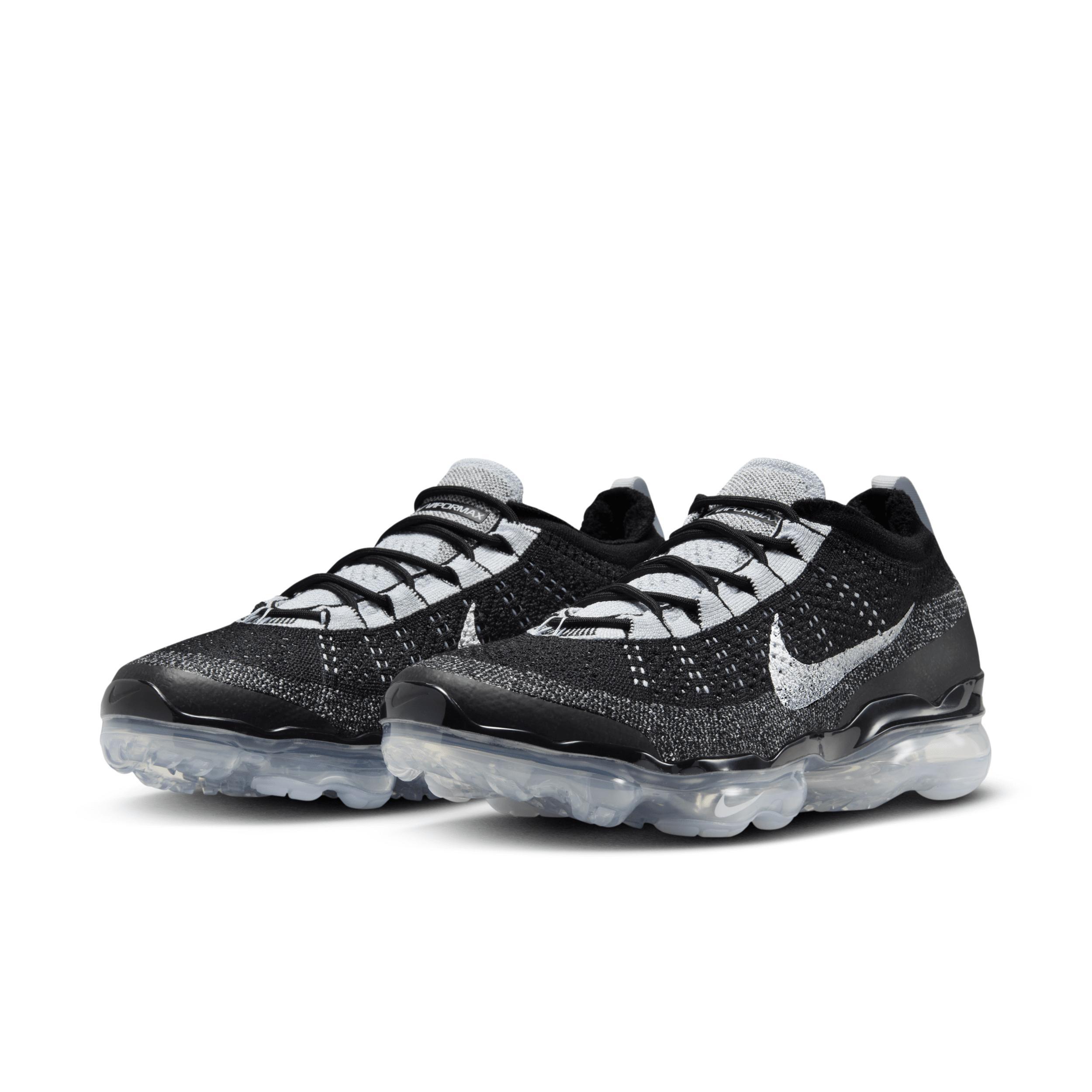 Nike Mens Air VaporMax 2023 Flyknit Shoes Product Image