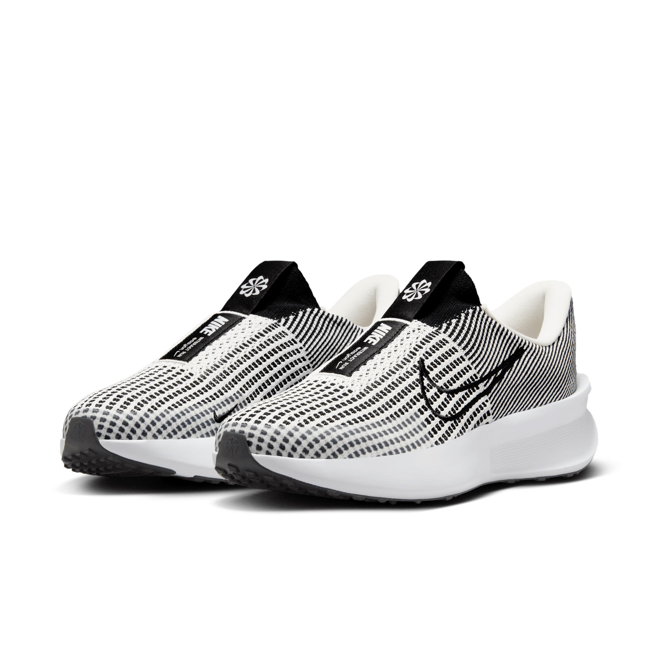 Nike Interact Run EasyOn Men's Road Running Shoes Product Image