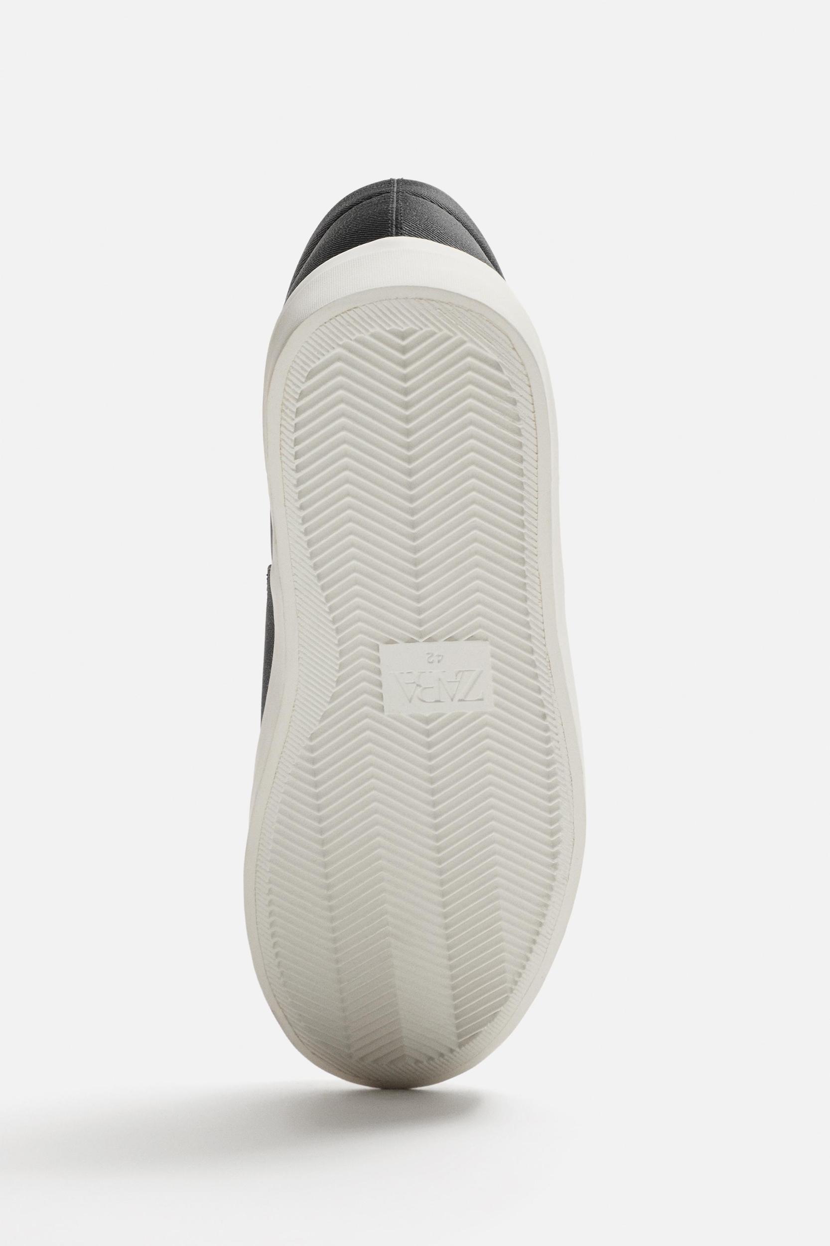 LACELESS SNEAKERS Product Image