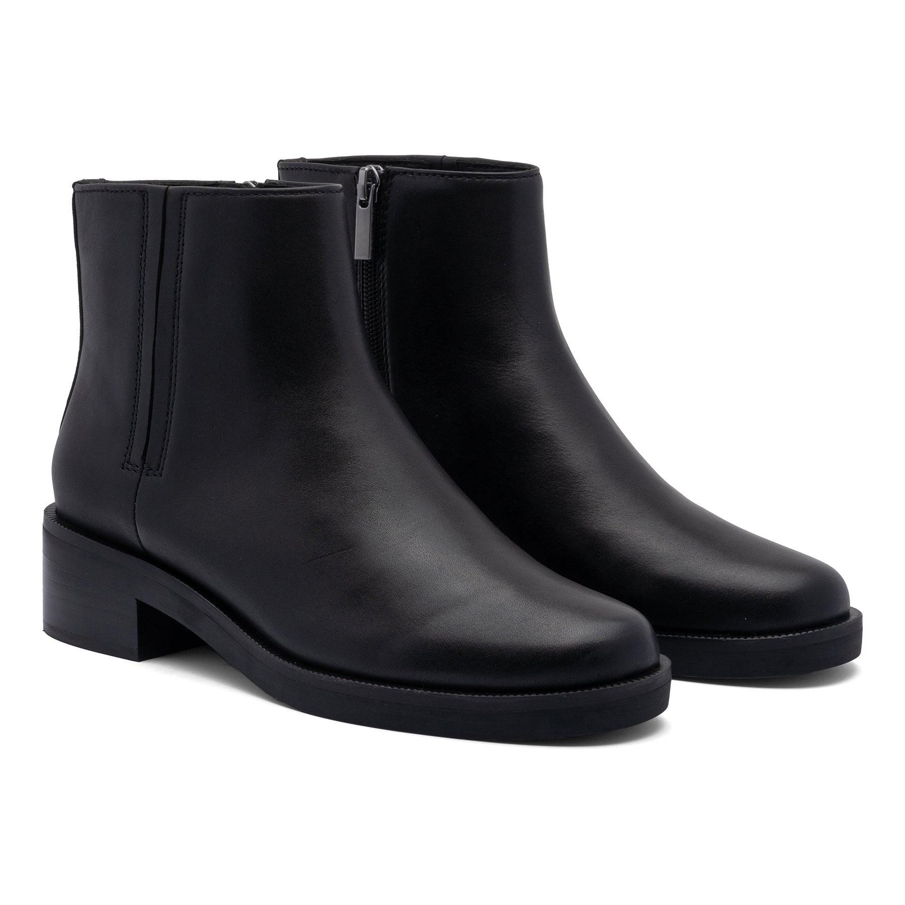 Traverse Ankle Female Product Image