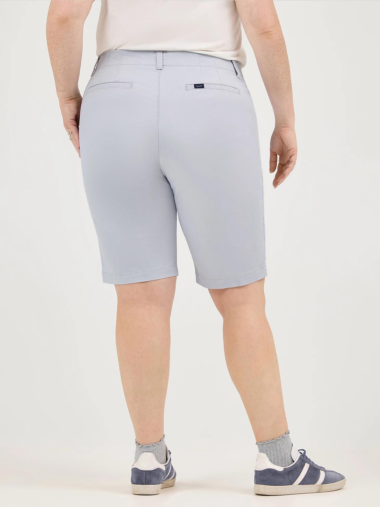 Women’s Regular Fit Chino Bermuda Shorts (Plus) | Lee® Product Image