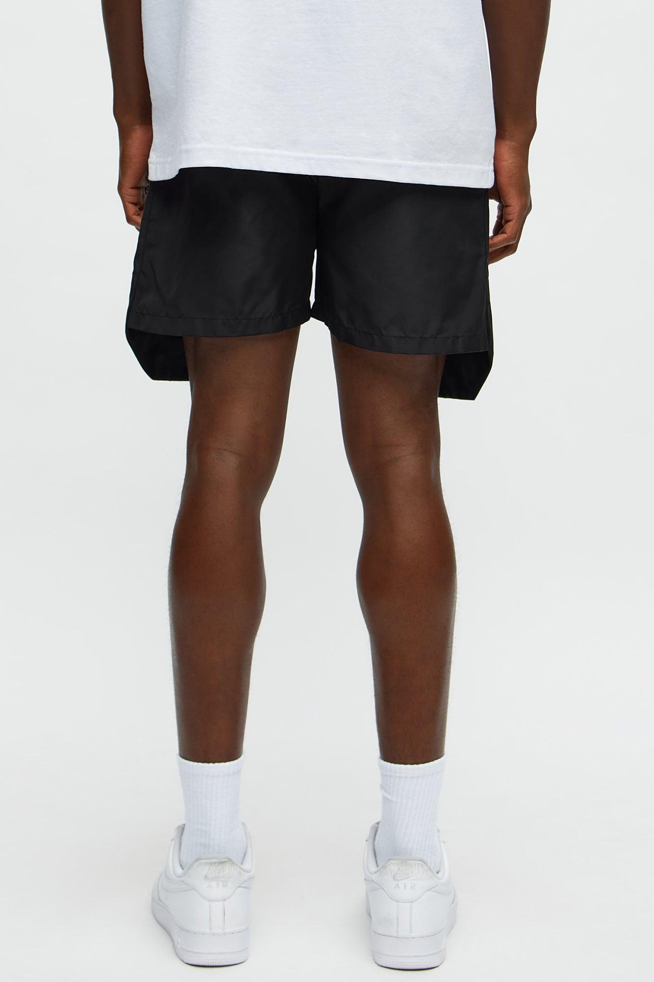 Cargo Pockets Relaxed Drawstring Shorts - Black Product Image