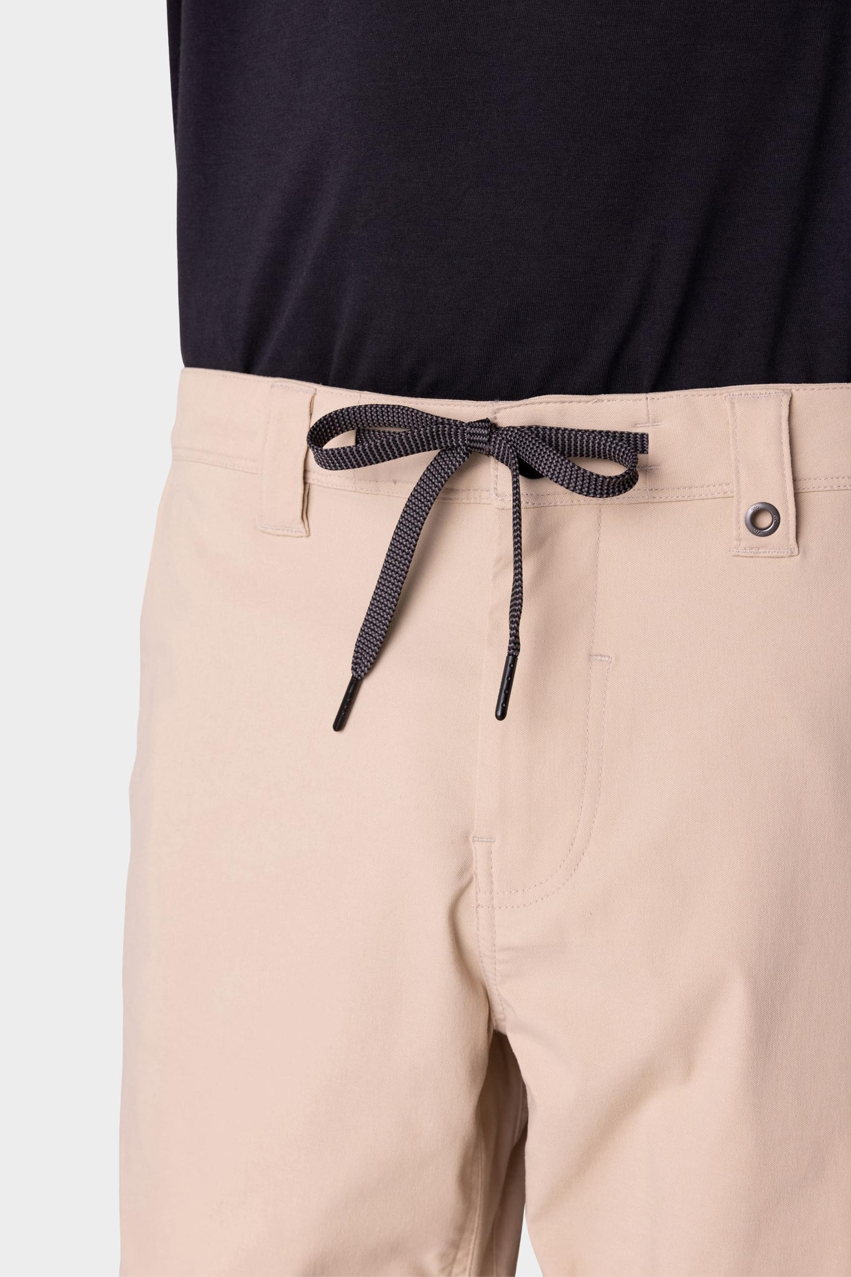686 Men's Everywhere Hybrid Short Male Product Image