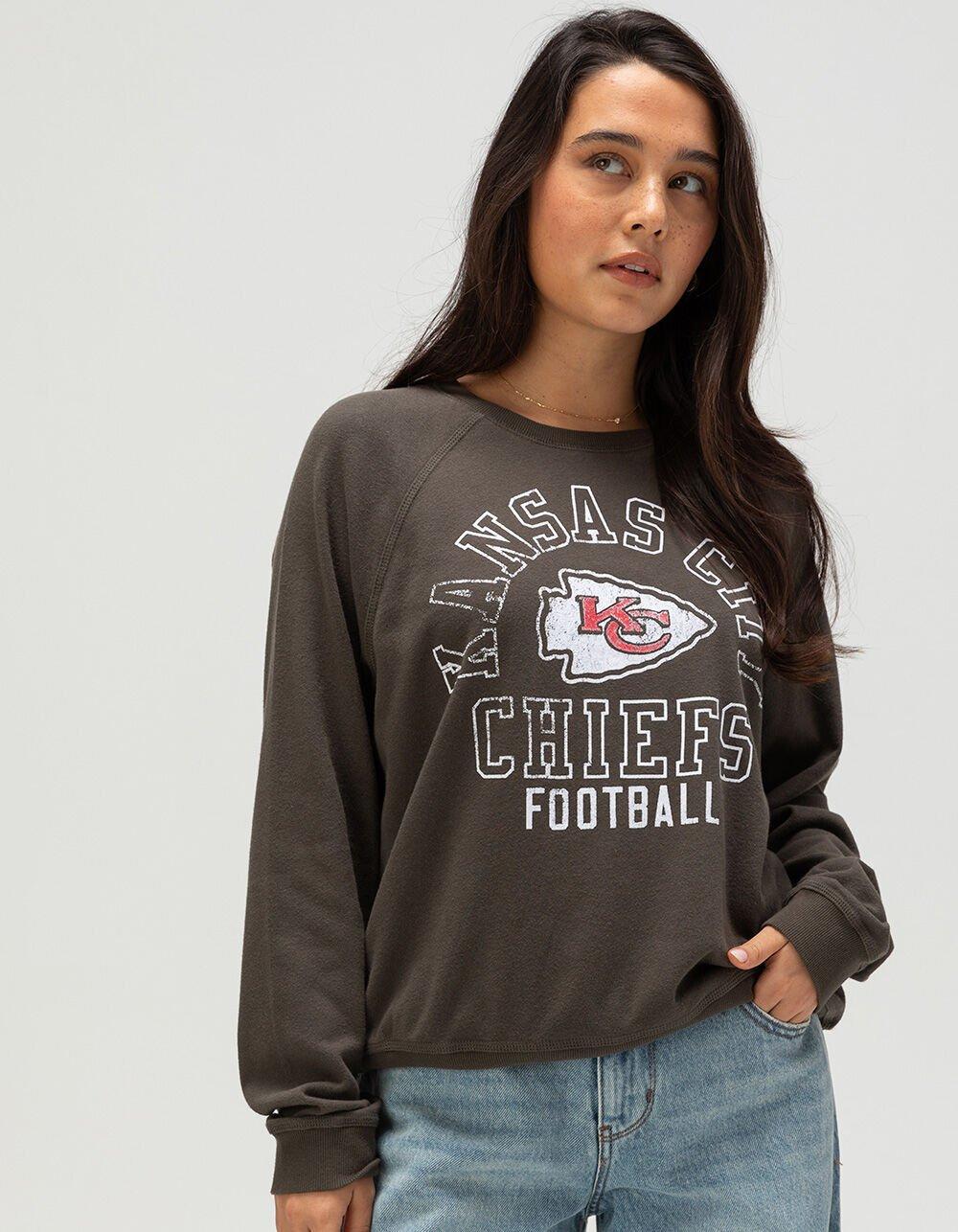 JUNK FOOD Kansas City Chiefs Flocked Raglan Crew Womens Sweatshirt - BLACK Product Image