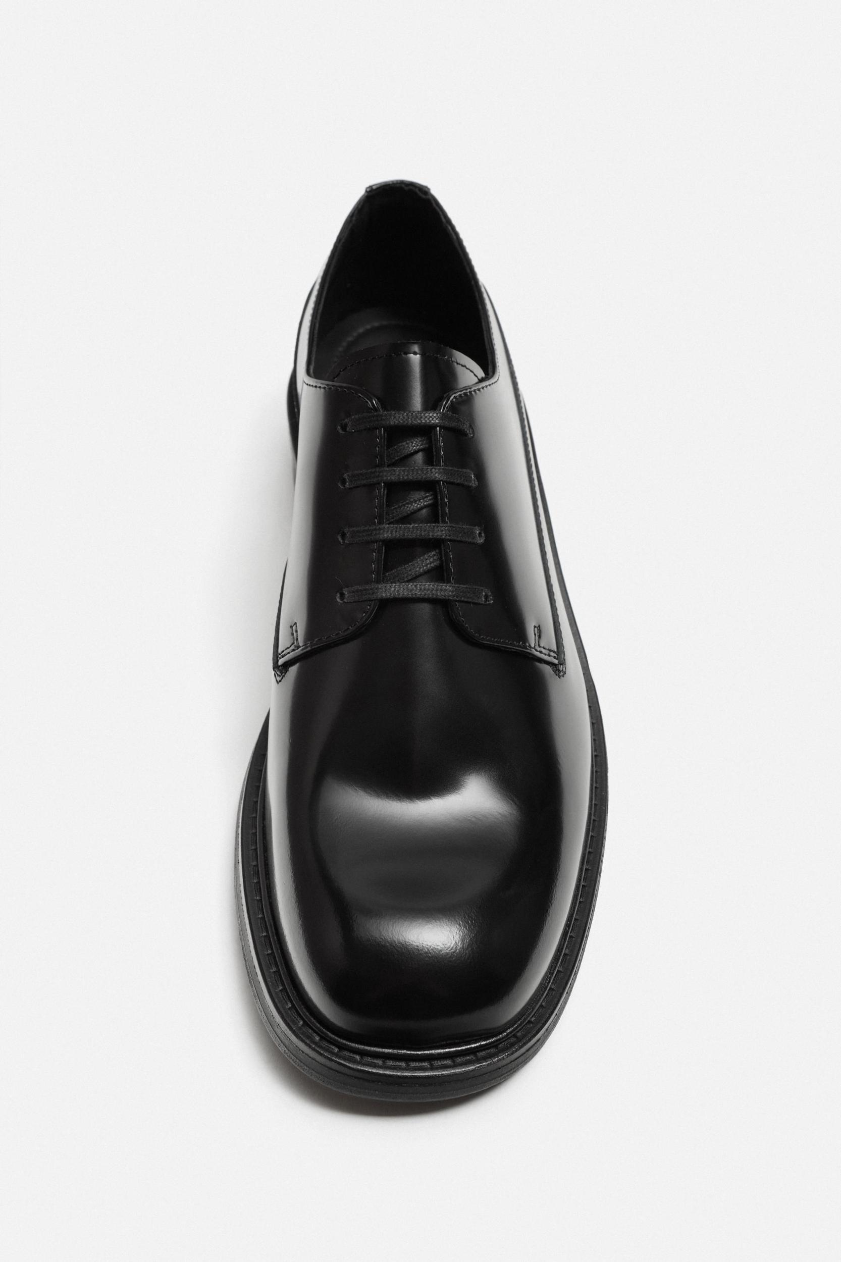 LEATHER SHOES LIMITED EDITION Product Image