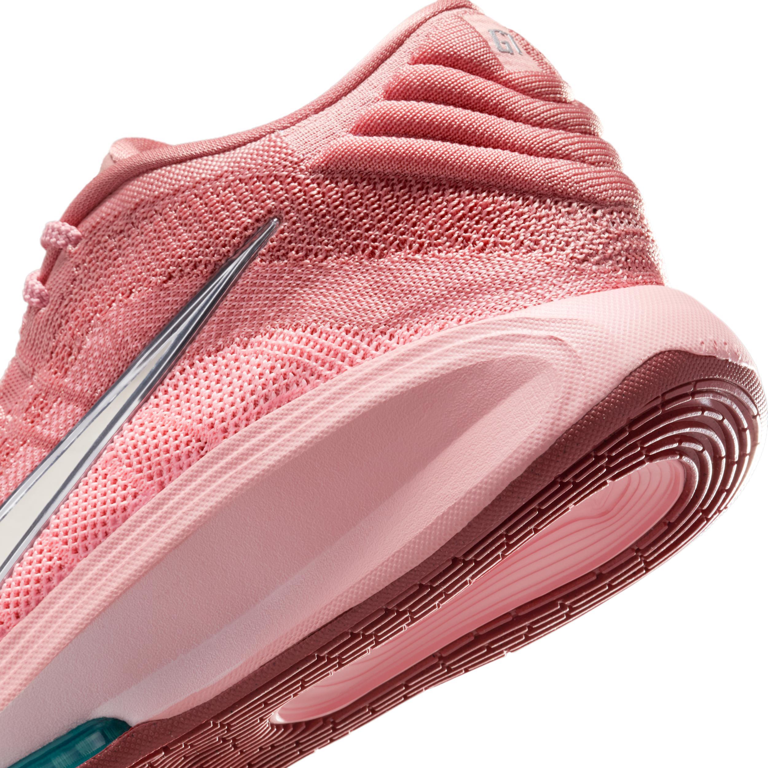 Nike Men's G.T. Hustle 3 Basketball Shoes Product Image