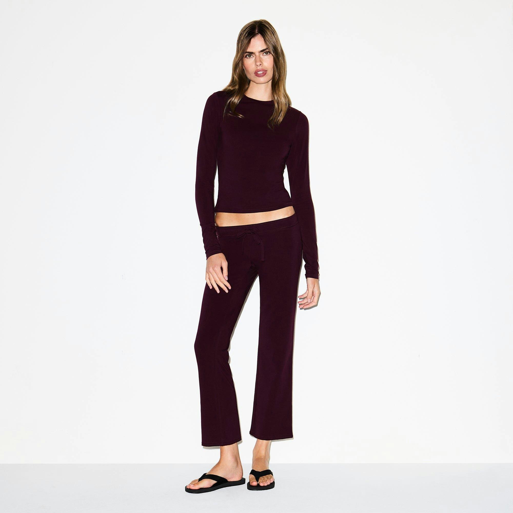 COTTON JERSEY LONG SLEEVE T-SHIRT | CURRANT Product Image