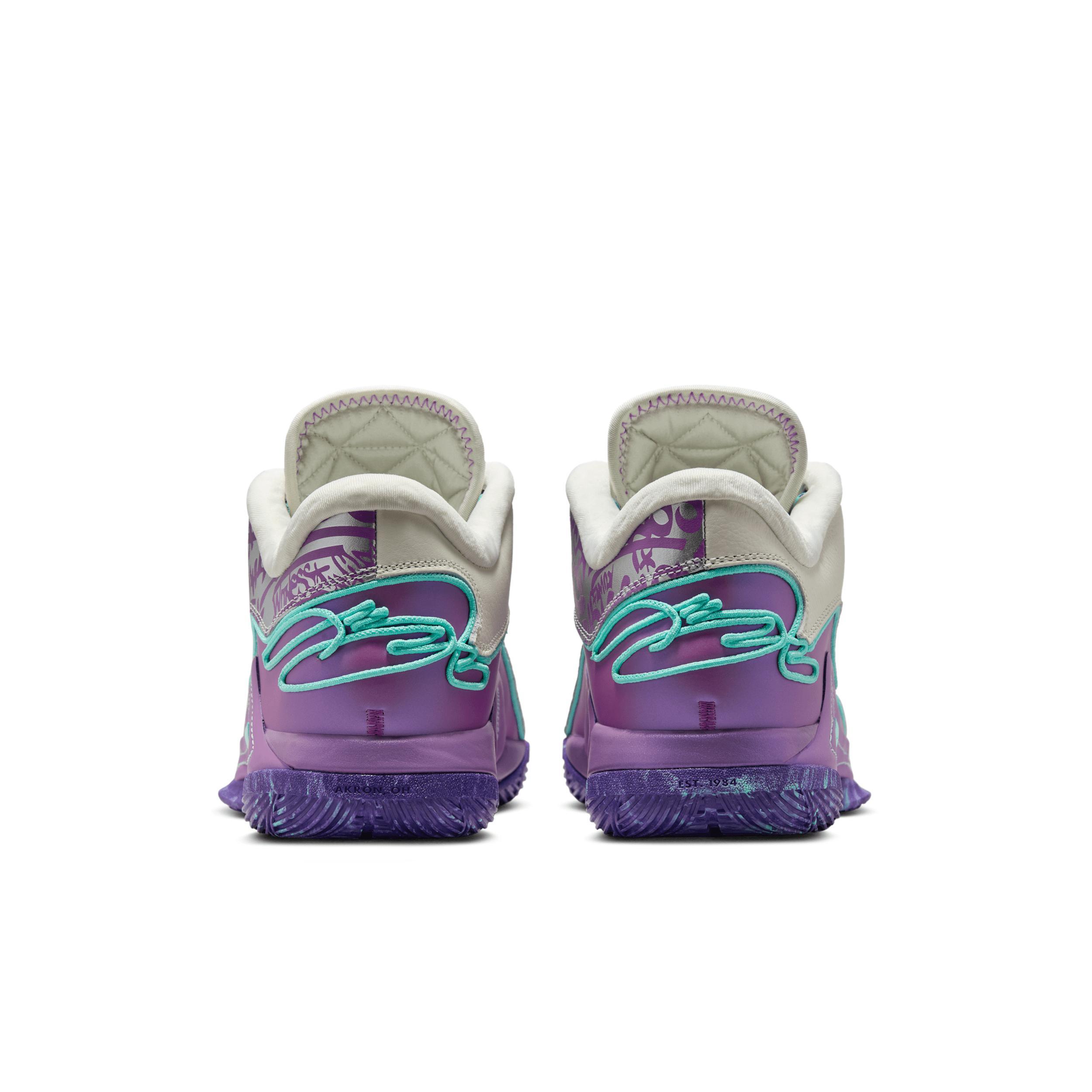 Nike Men's LeBron XXII âMogulâ Basketball Shoes Product Image
