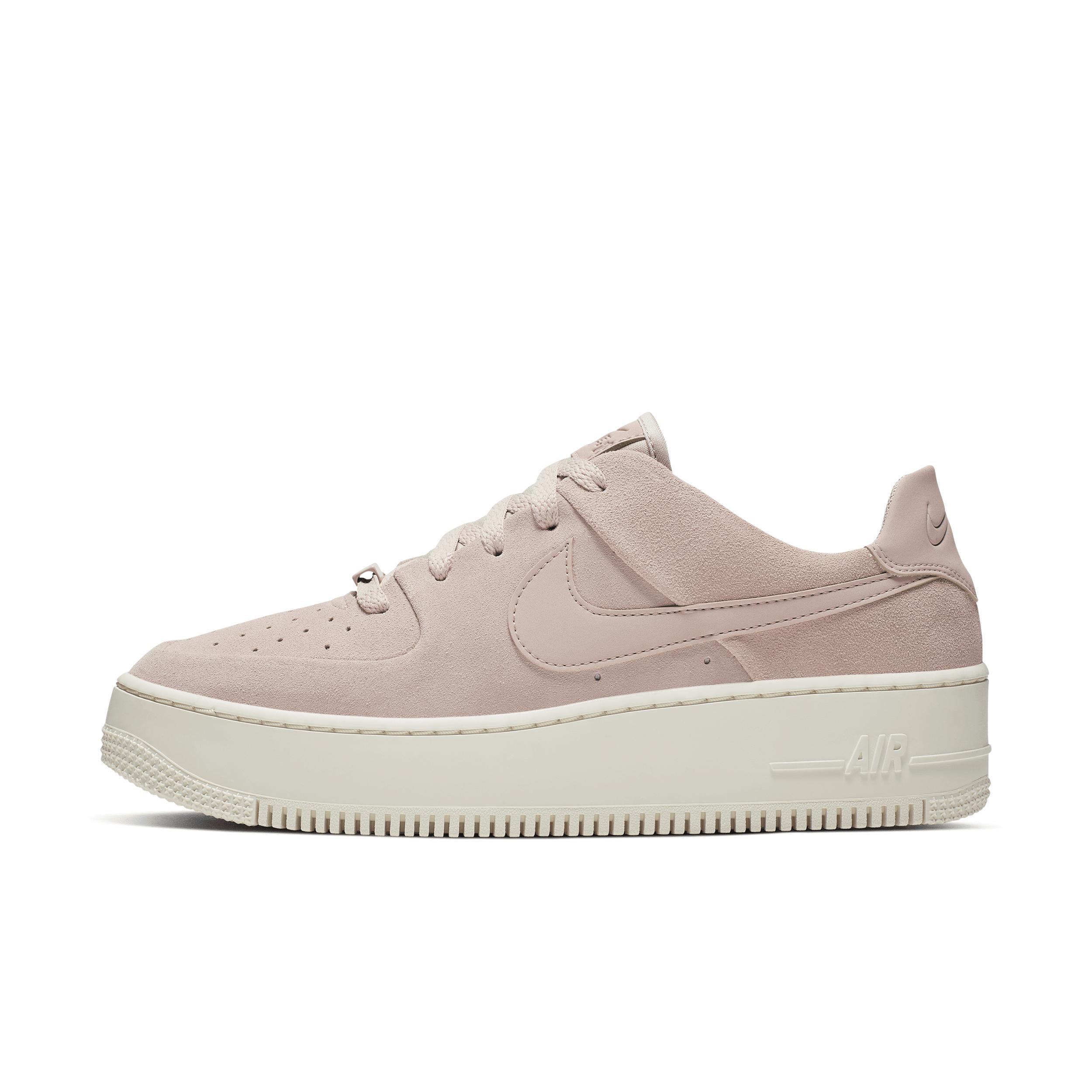 Nike Women's Air Force 1 Sage Low Shoes Product Image