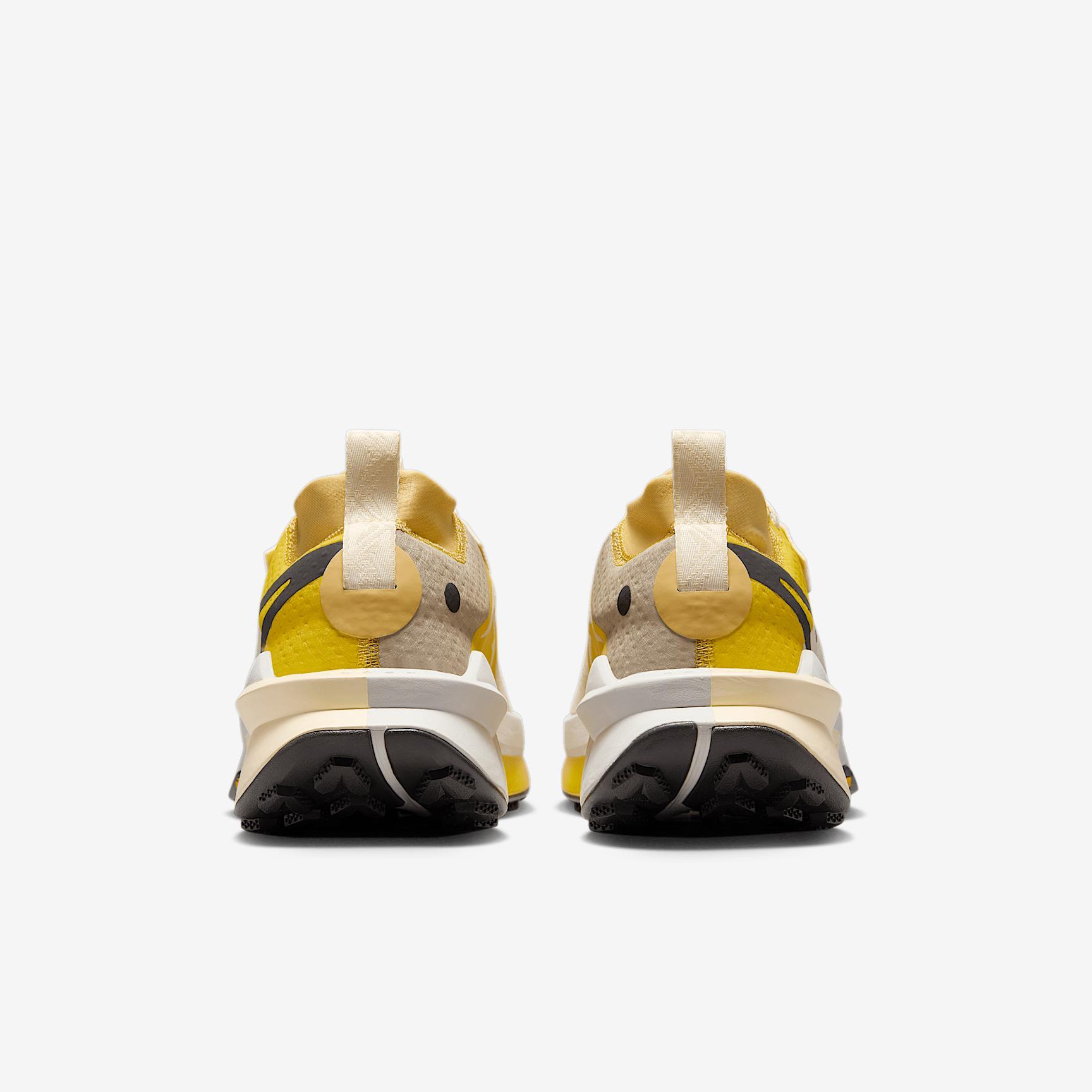 Nike Men's Zegama 2 Trail Running Shoes Product Image