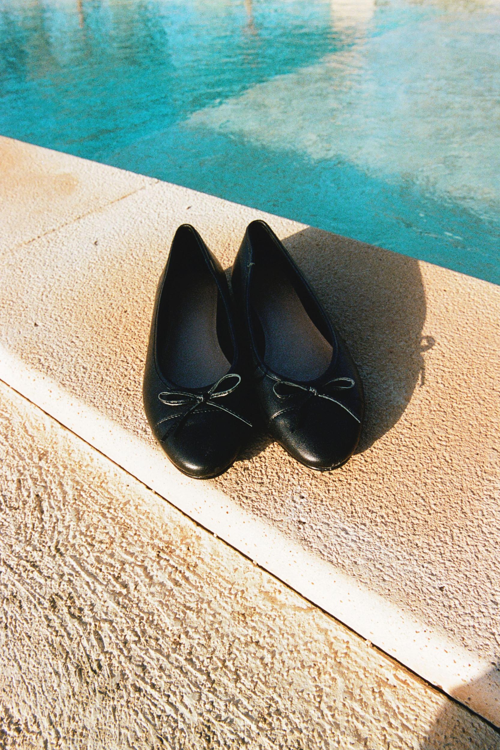 Leather Ballet Flats Product Image