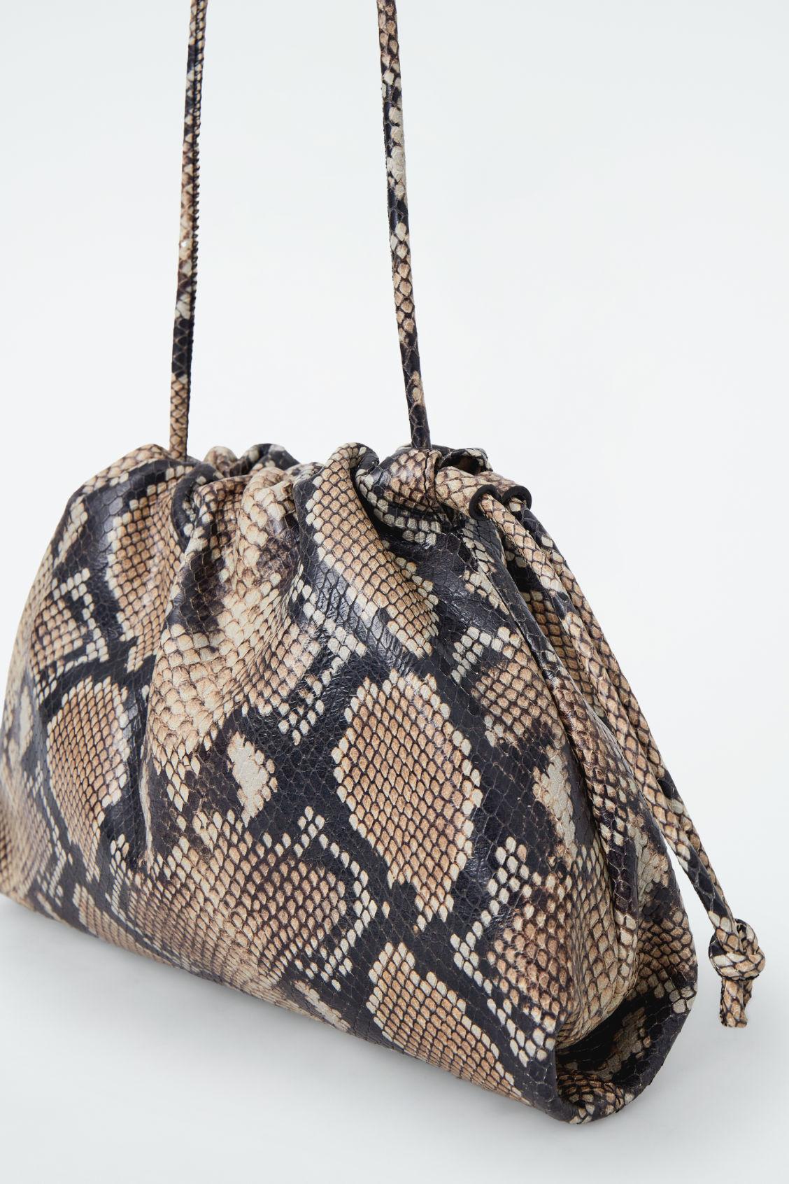 MINI CAVATELLI CLUTCH BAG - LEATHER Product Image