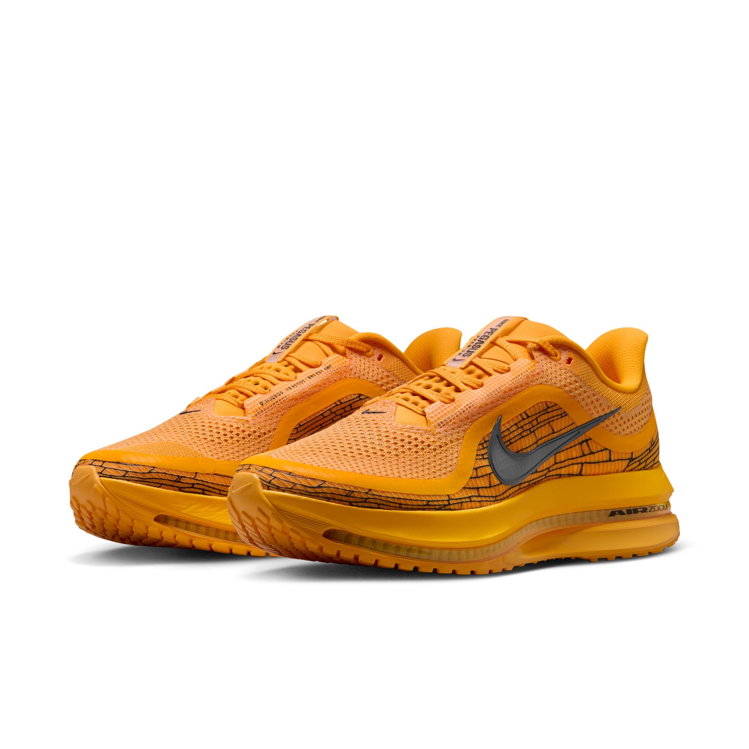 Nike Pegasus Premium LV8 Men's Road Running Shoes Product Image