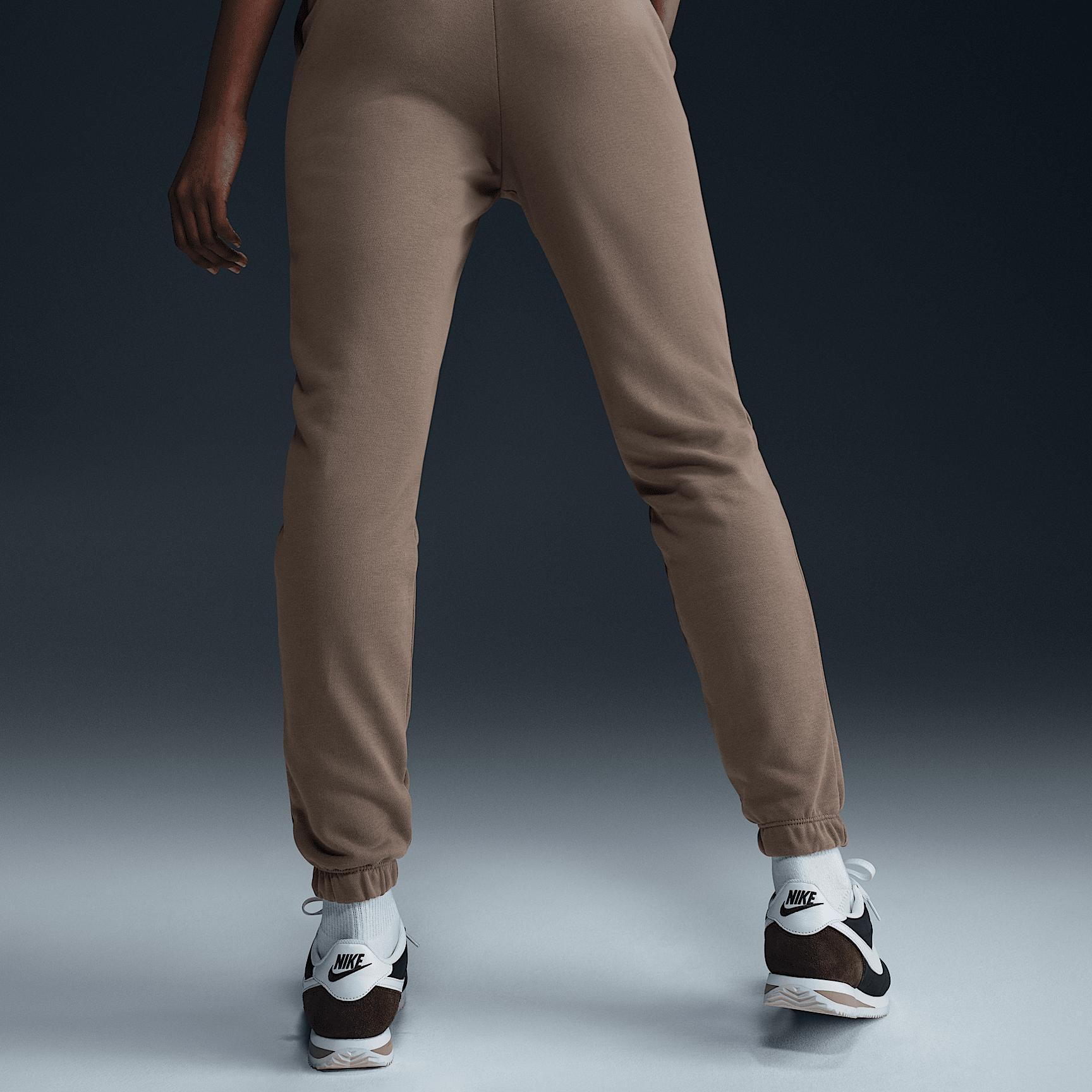Nike Sportswear Chill Terry Women's Slim High-Waisted French Terry Sweatpants Product Image