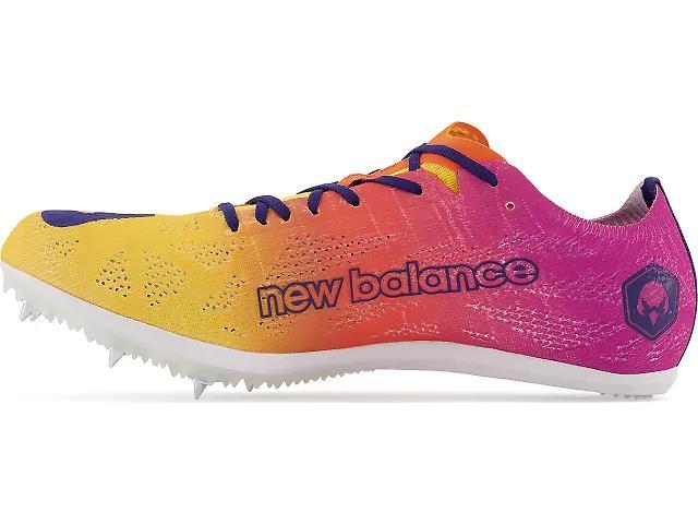 Women's | New Balance WMD800v8 Product Image