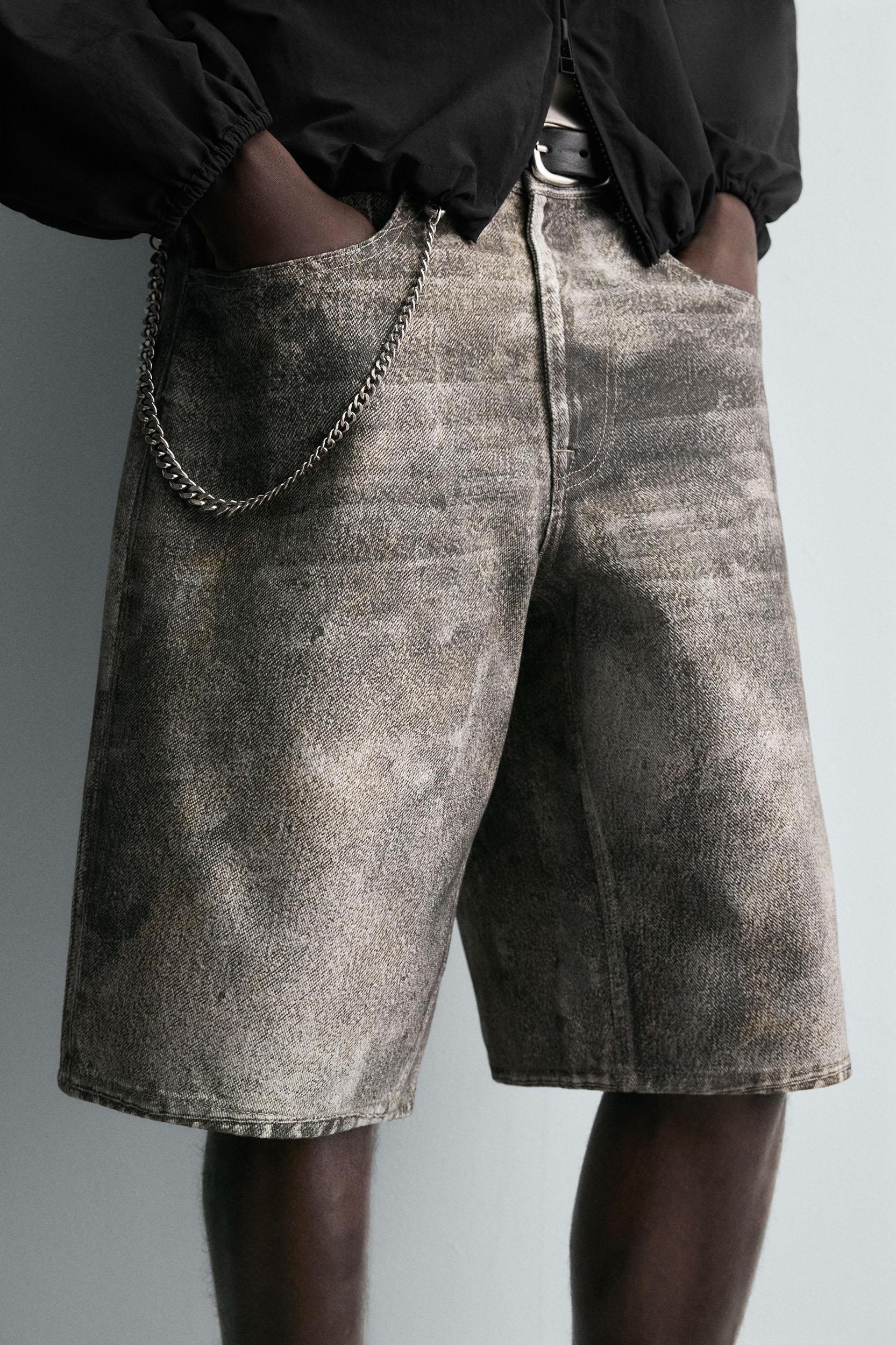 ABSTRACT PRINT BAGGY FIT DENIM SHORTS Product Image