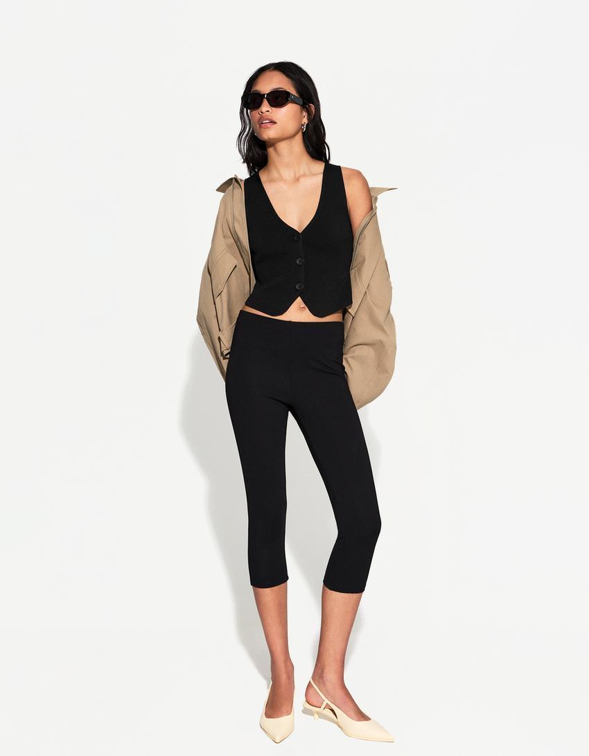 V-neck vest Product Image