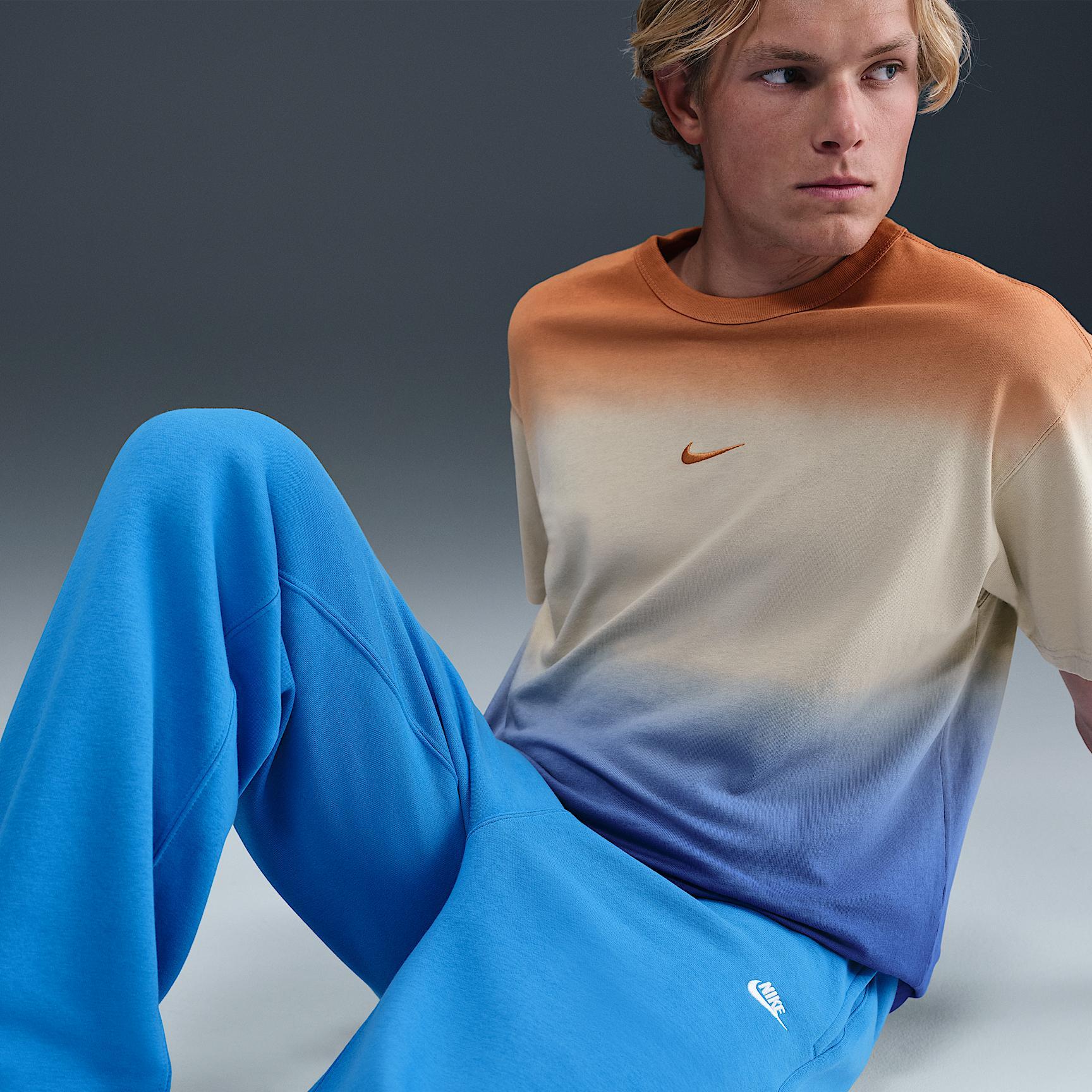 Nike Men's Club Open-Hem Fleece Pants Product Image