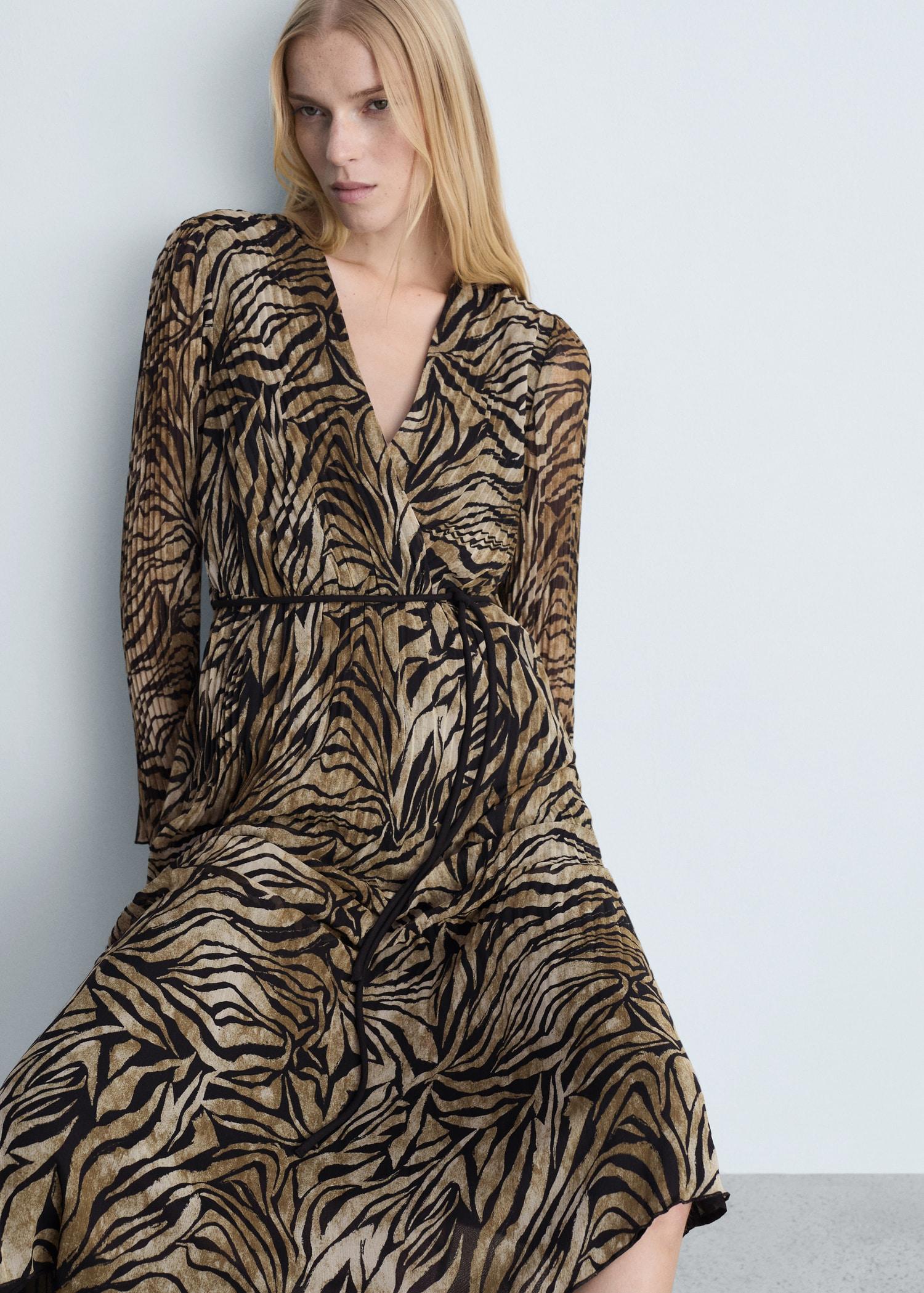 Leopard-print dress with bow - Women | MANGO USA Product Image