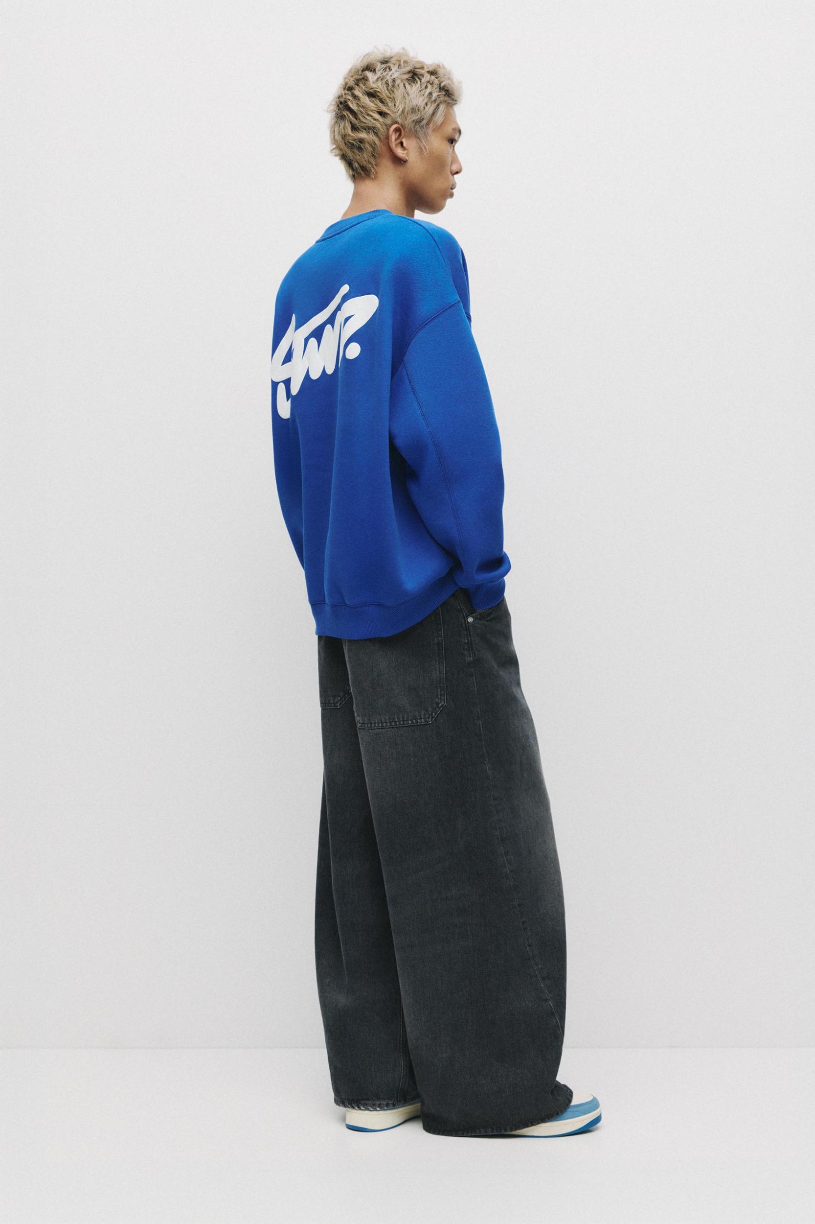 Round neck STWD sweatshirt Product Image