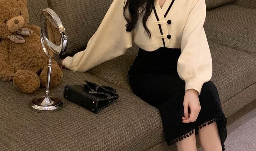 V-Neck Two Tone Crop Frog Button Cardigan / Sleeveless Square Neck Plain Midi A-Line Dress Product Image