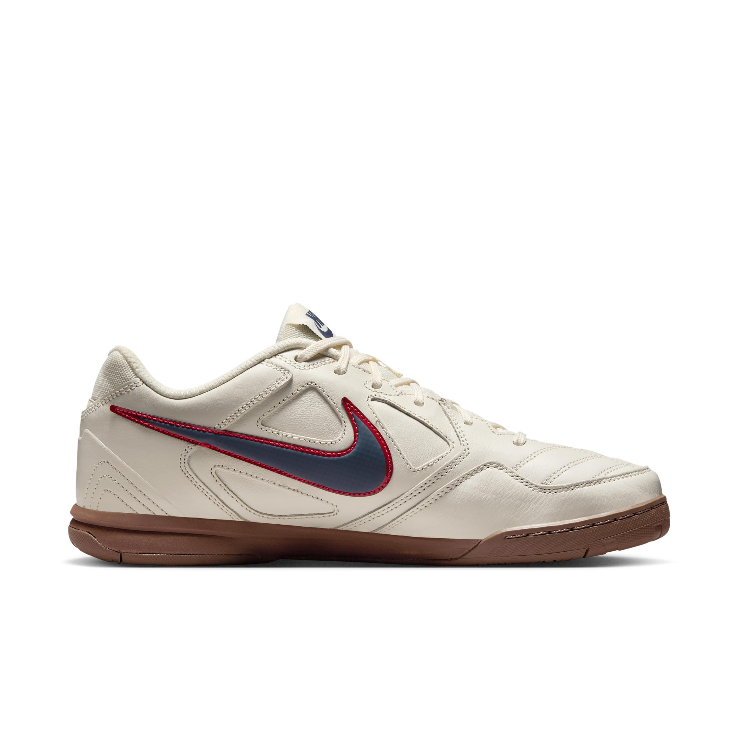 Nike Men's Gato Shoes Product Image