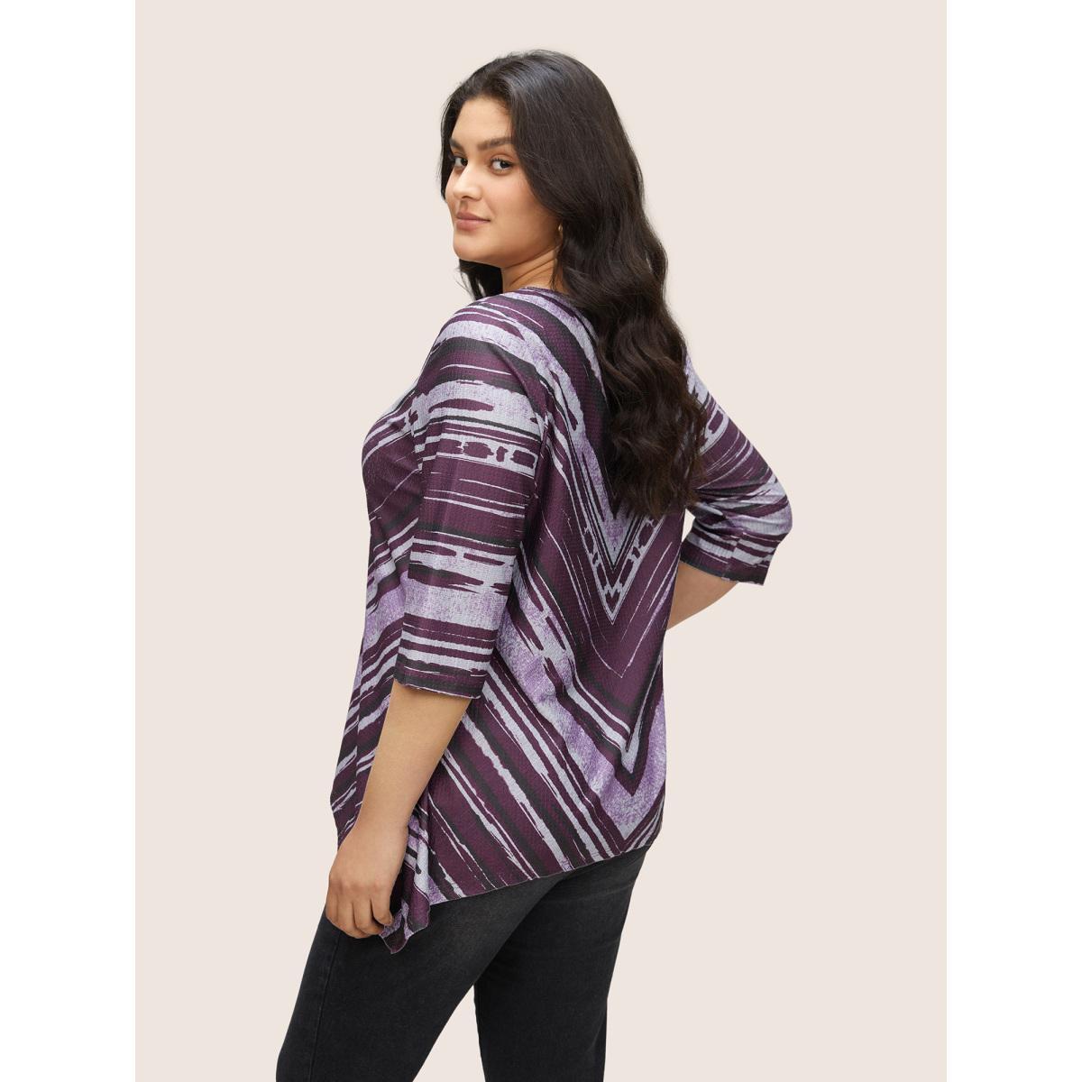Plus Size Contrast Striped V Neck Asymmetrical Hem T-shirt Heather Women Casual Contrast Striped V-neck Everyday T-shirts BloomChic 14-16/1X Product Image