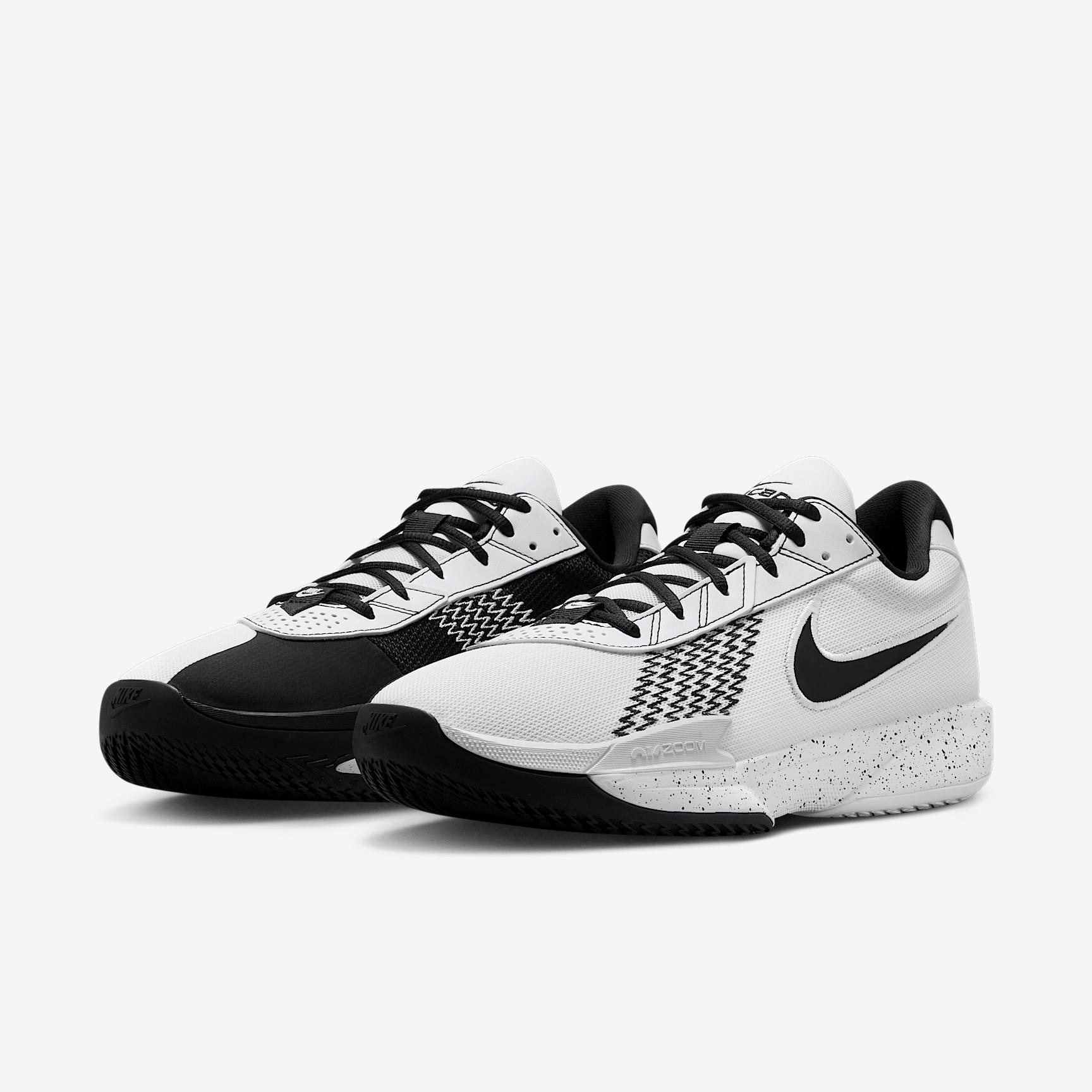 Nike Men's G.T. Cut Academy Basketball Shoes Product Image