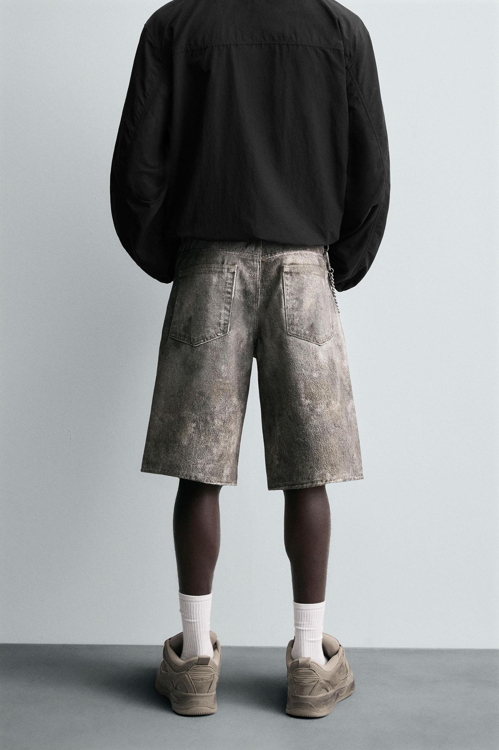 ABSTRACT PRINT BAGGY FIT DENIM SHORTS Product Image