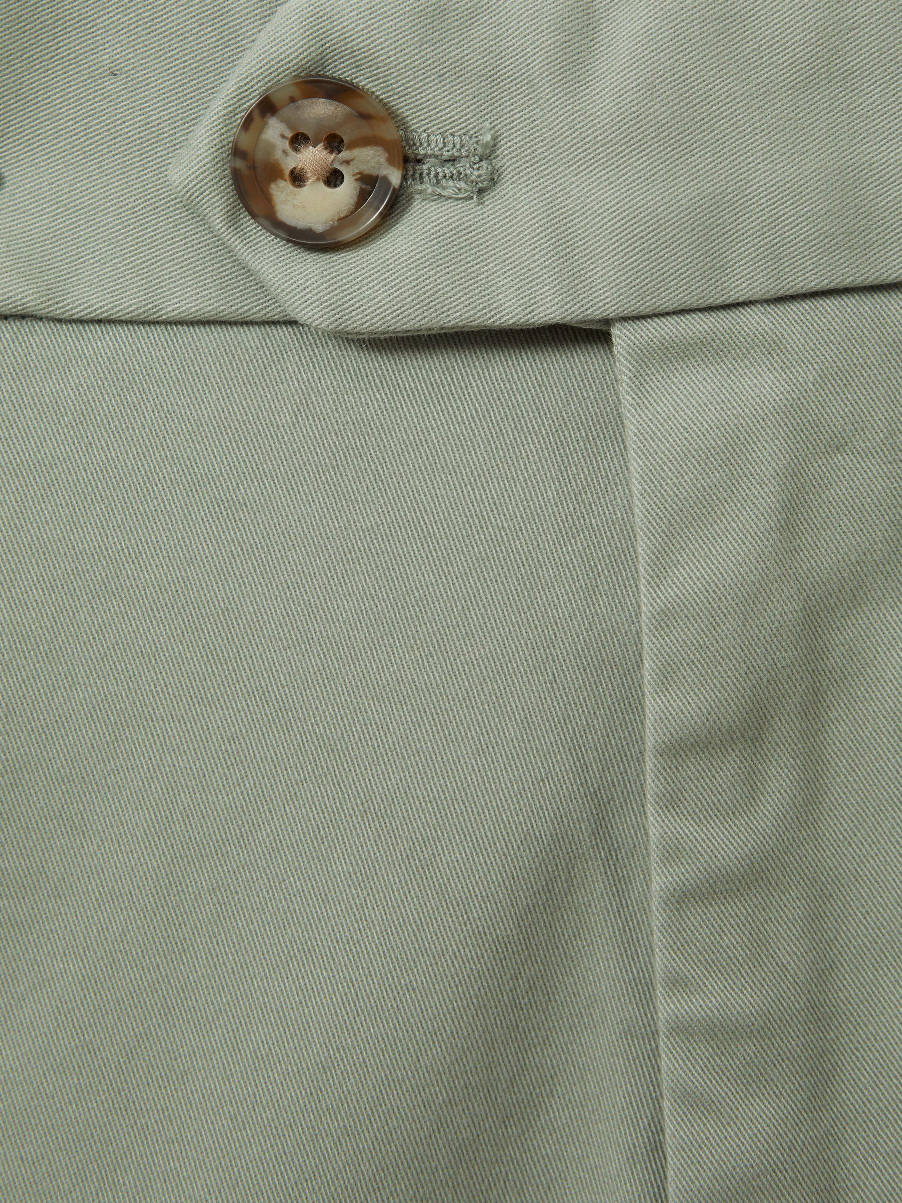 Modern Fit Cotton Blend Chino Shorts in Pistachio Product Image