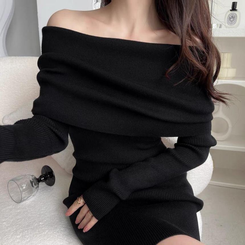Off-Shoulder Long-Sleeve Plain Mini Knit Dress Product Image
