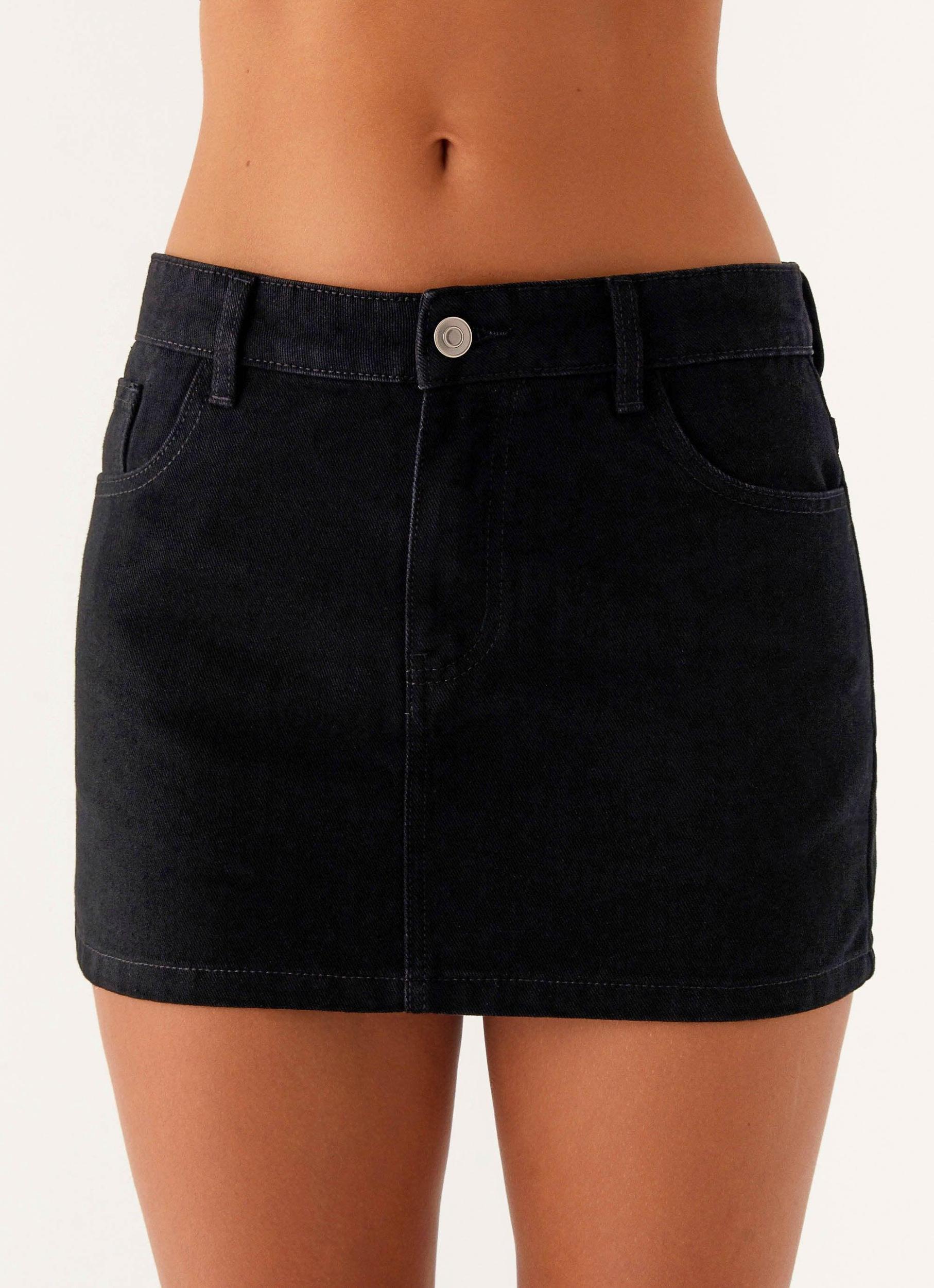 Maysa Low Rise Mini Skirt - Black Product Image