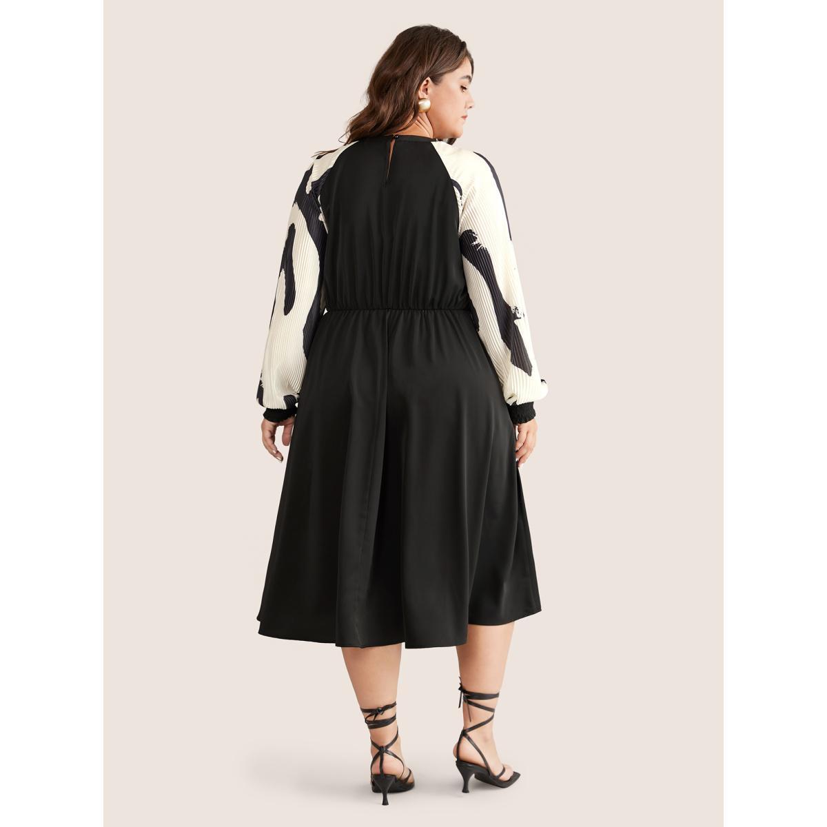 Plus Size Colorblock Keyhole Pleated Detail Shirred Dress Black Women Elegant Gathered Keyhole Cut-Out Long Sleeve Curvy Midi Dress BloomChic 18-20/2X Product Image
