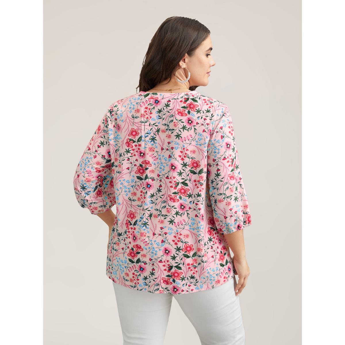 Plus Size Lightpink Floral Print Notched Collar Shirt Women Elegant Elbow-length sleeve Notched collar Everyday Blouses BloomChic 30/6X Product Image